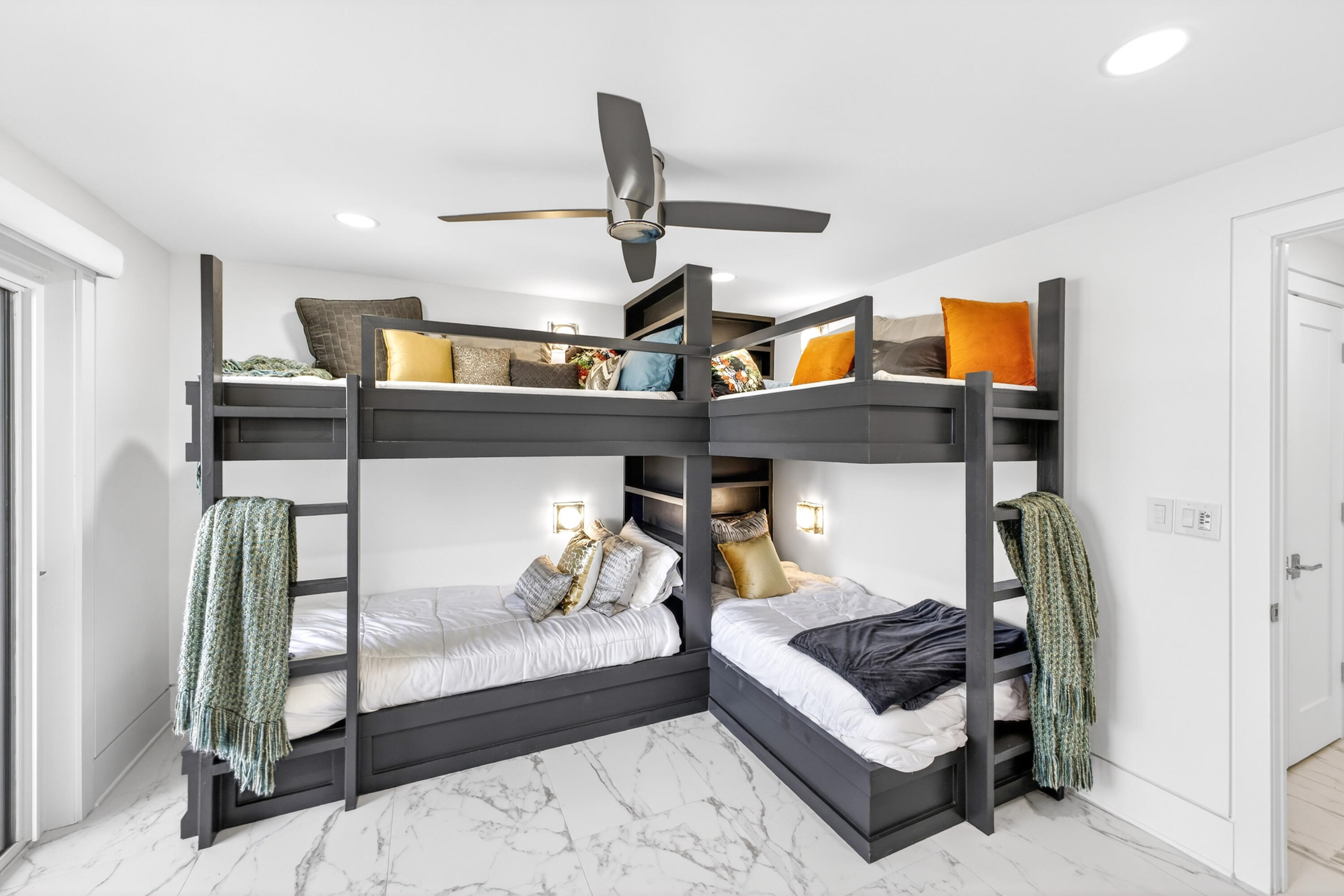 4610 Southwinds Drive 4610