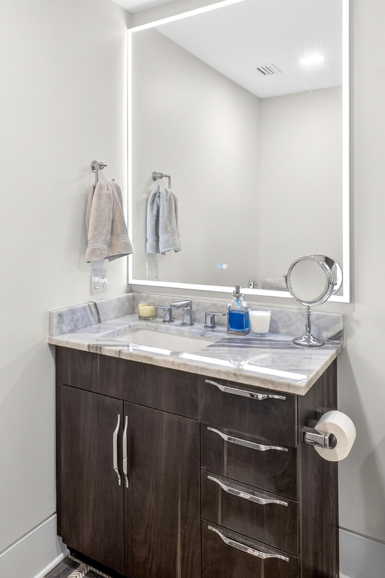 4610 Southwinds Drive 4610