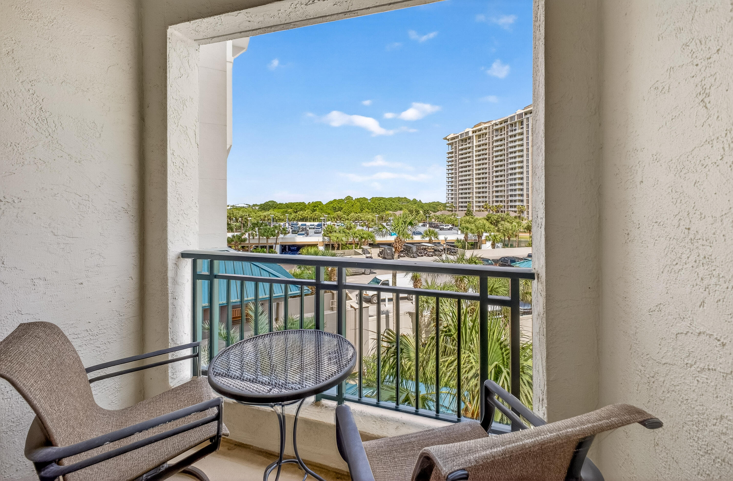 4610 Southwinds Drive 4610