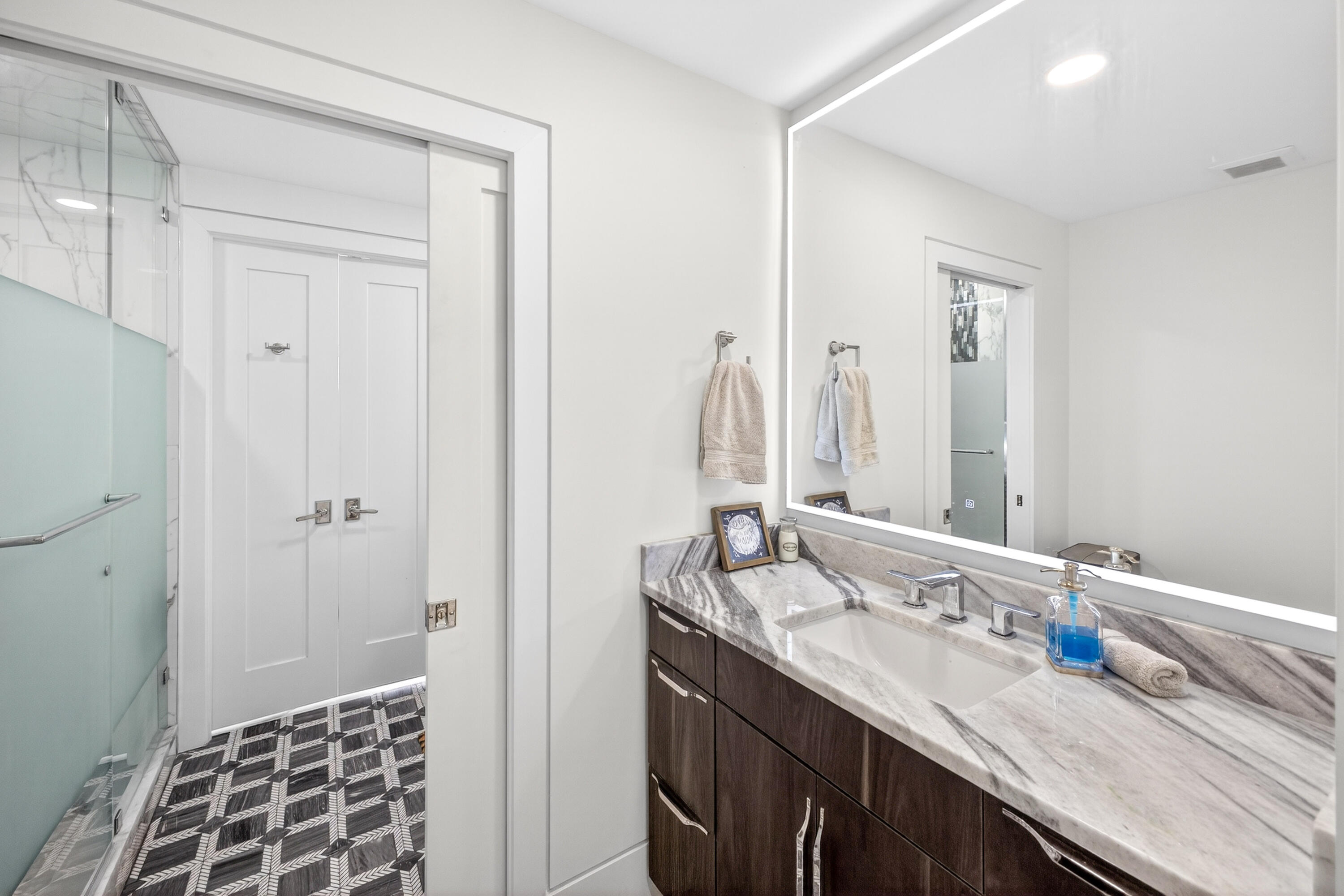 4610 Southwinds Drive 4610