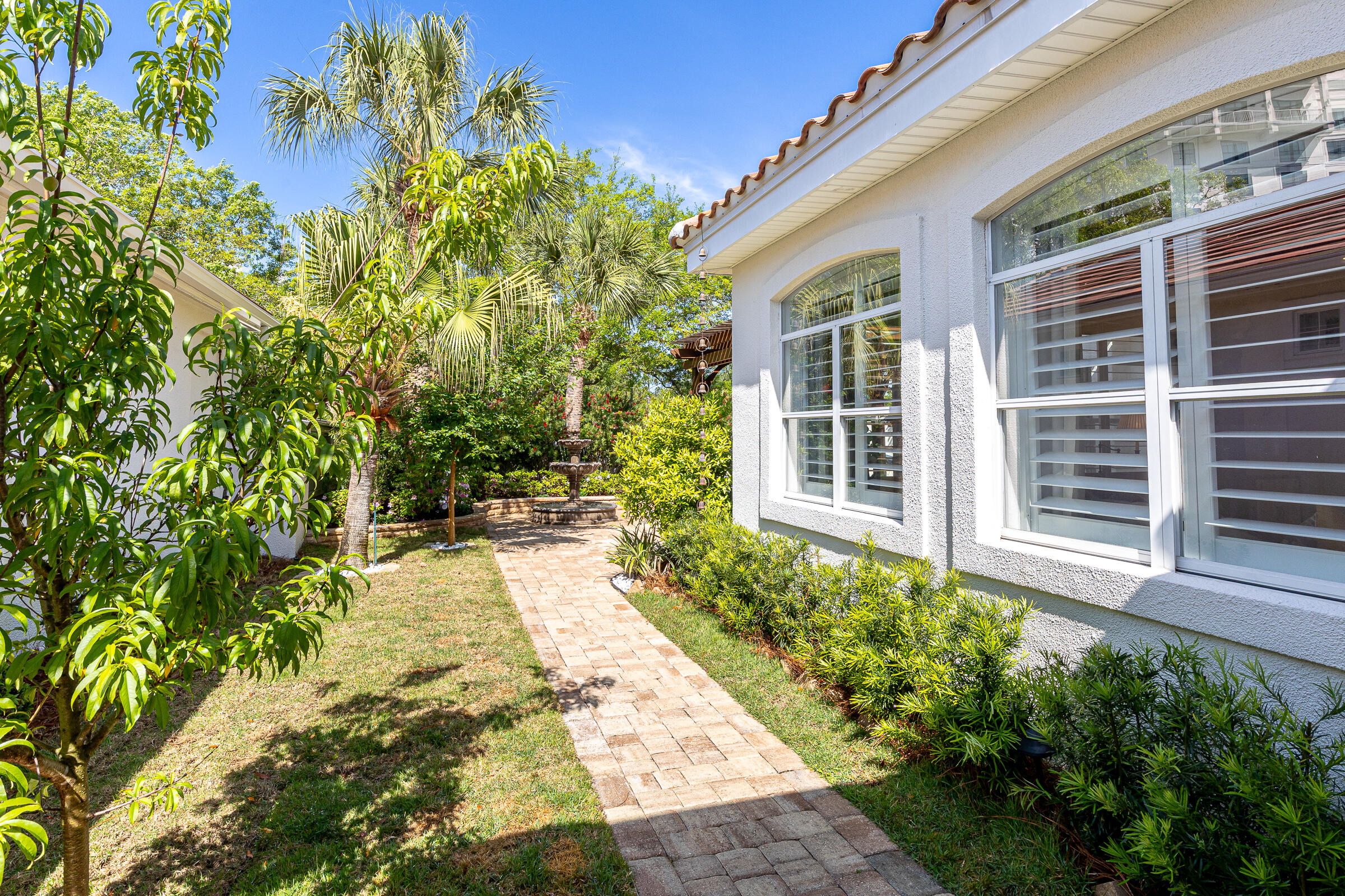 8003 Legend Creek Drive