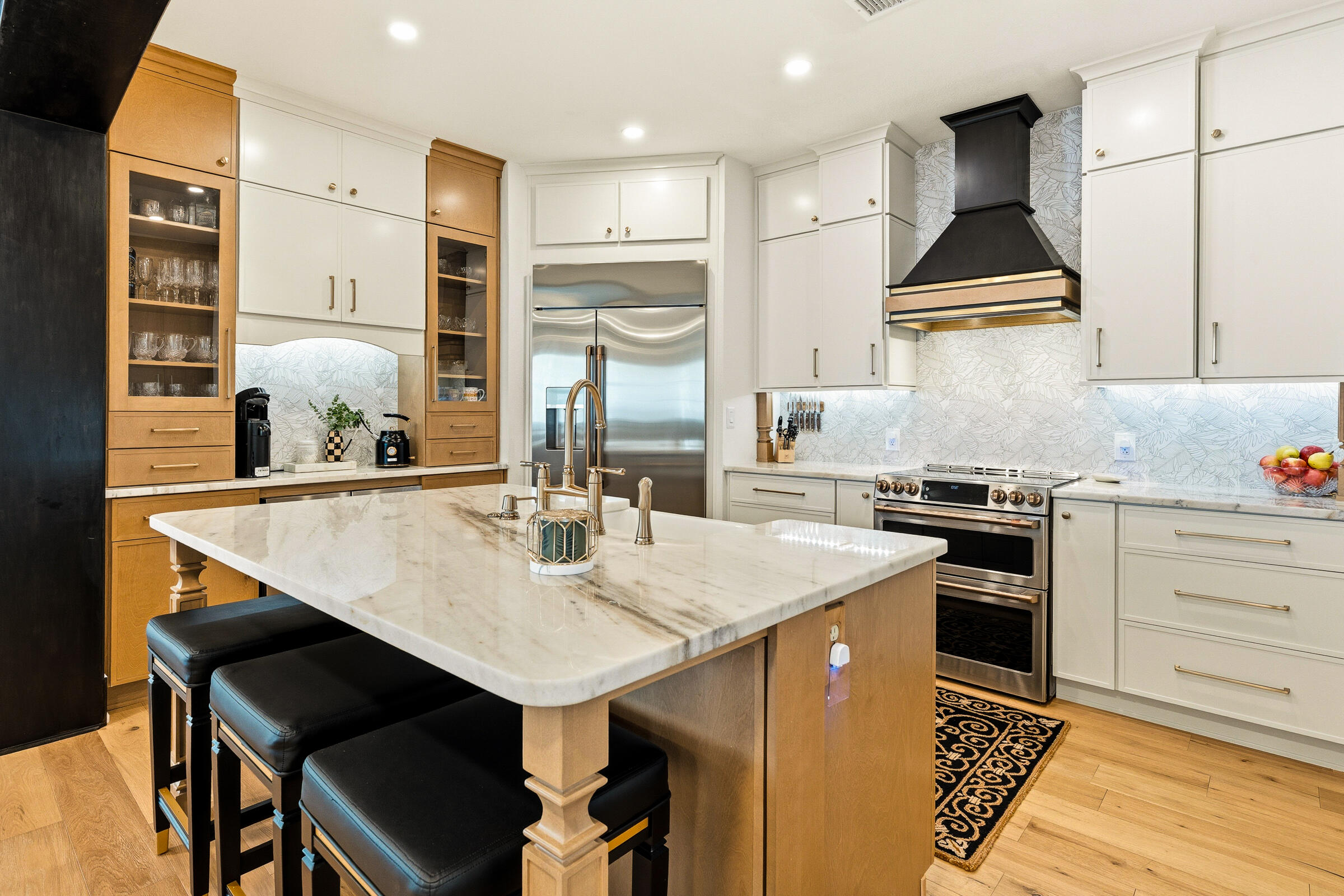 8003 Legend Creek Drive