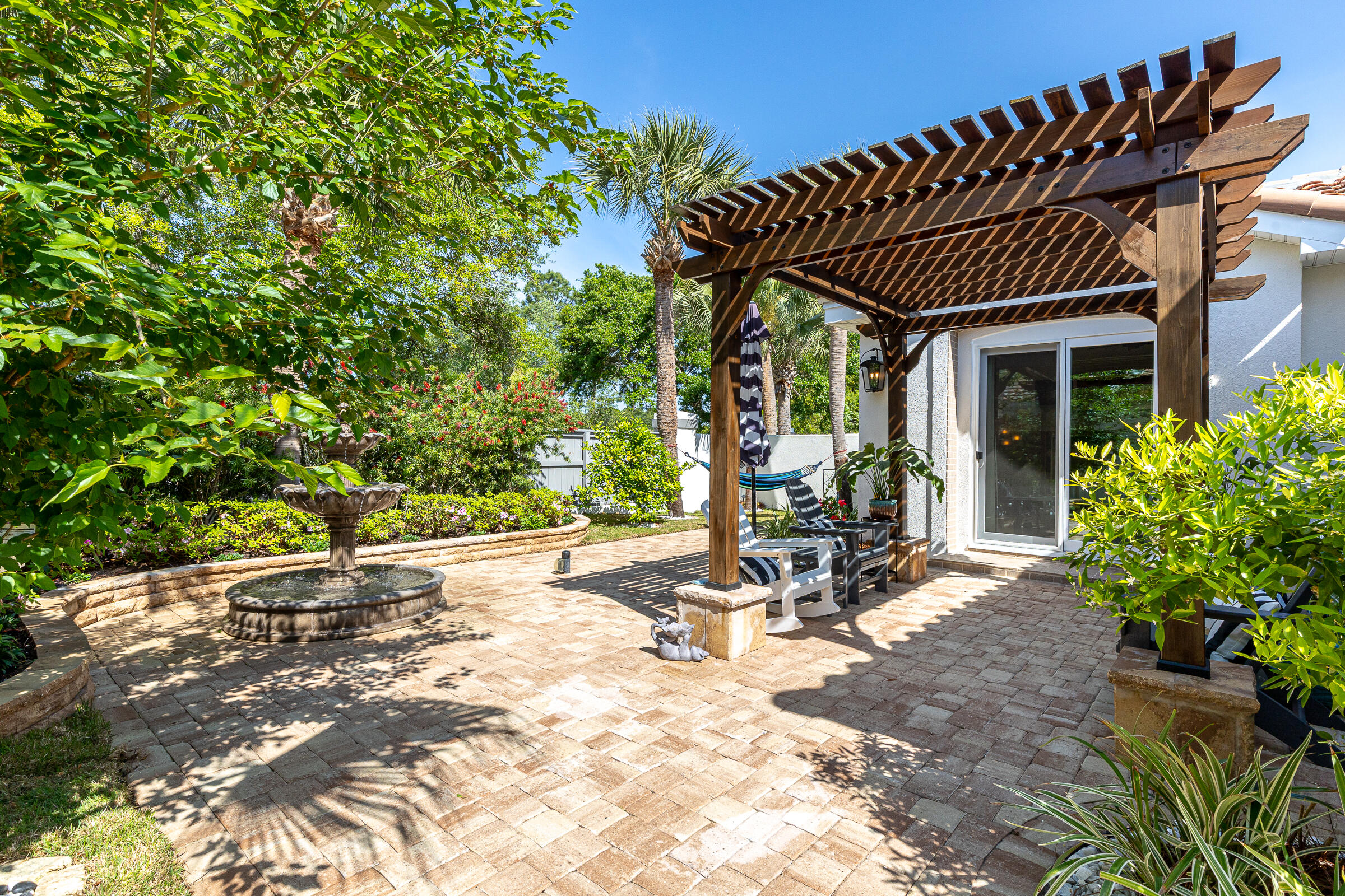 8003 Legend Creek Drive