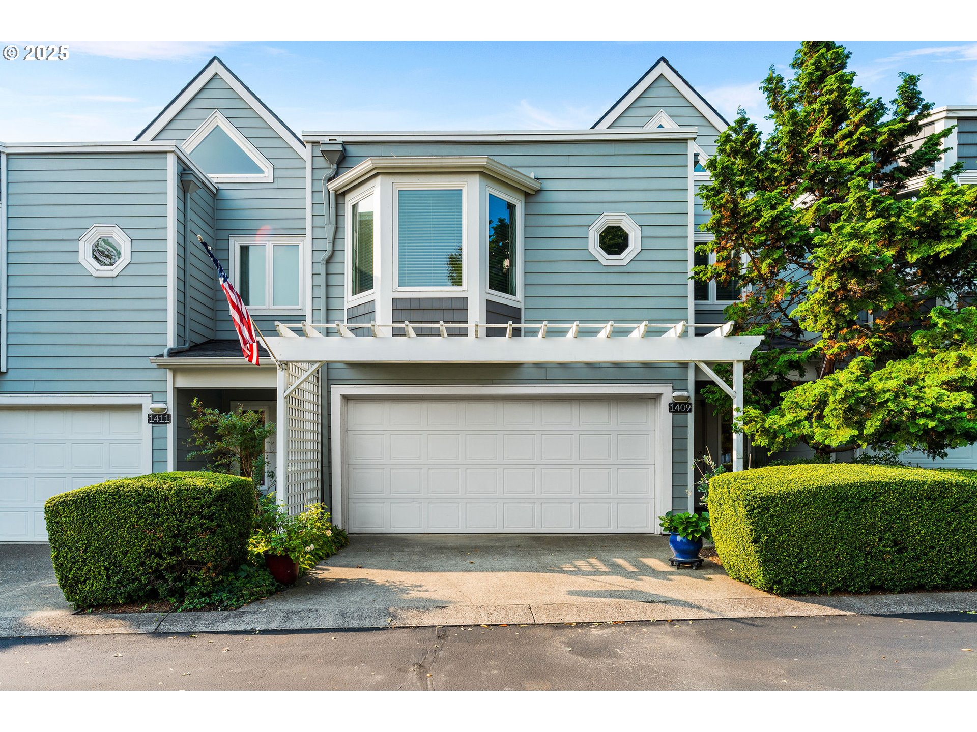 1409 SE COLUMBIA WAY E5