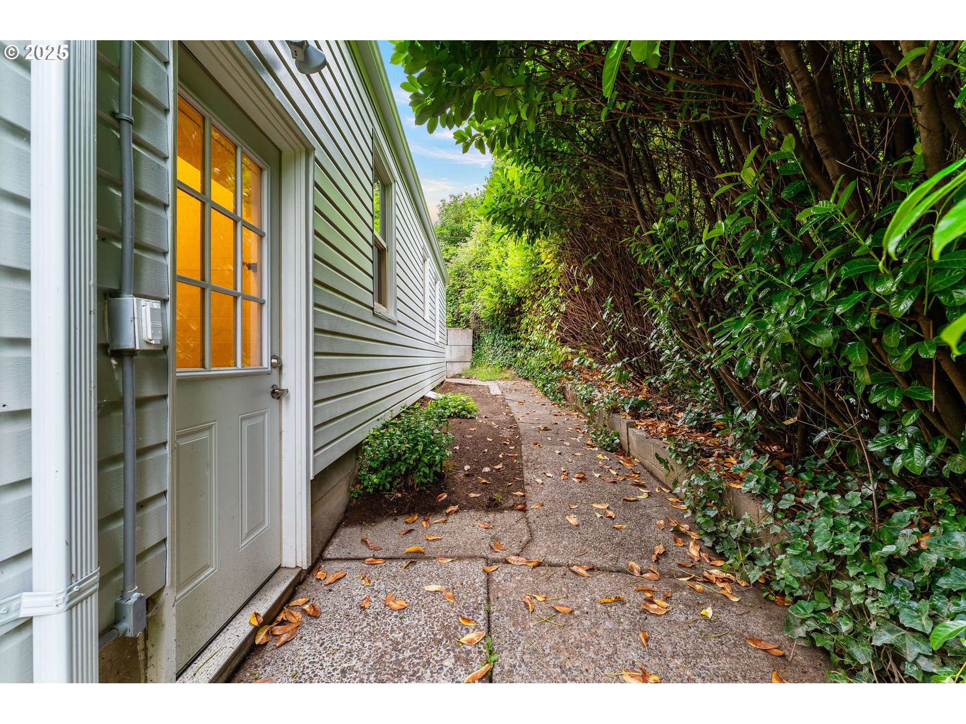 123 SCENIC VIEW DR
