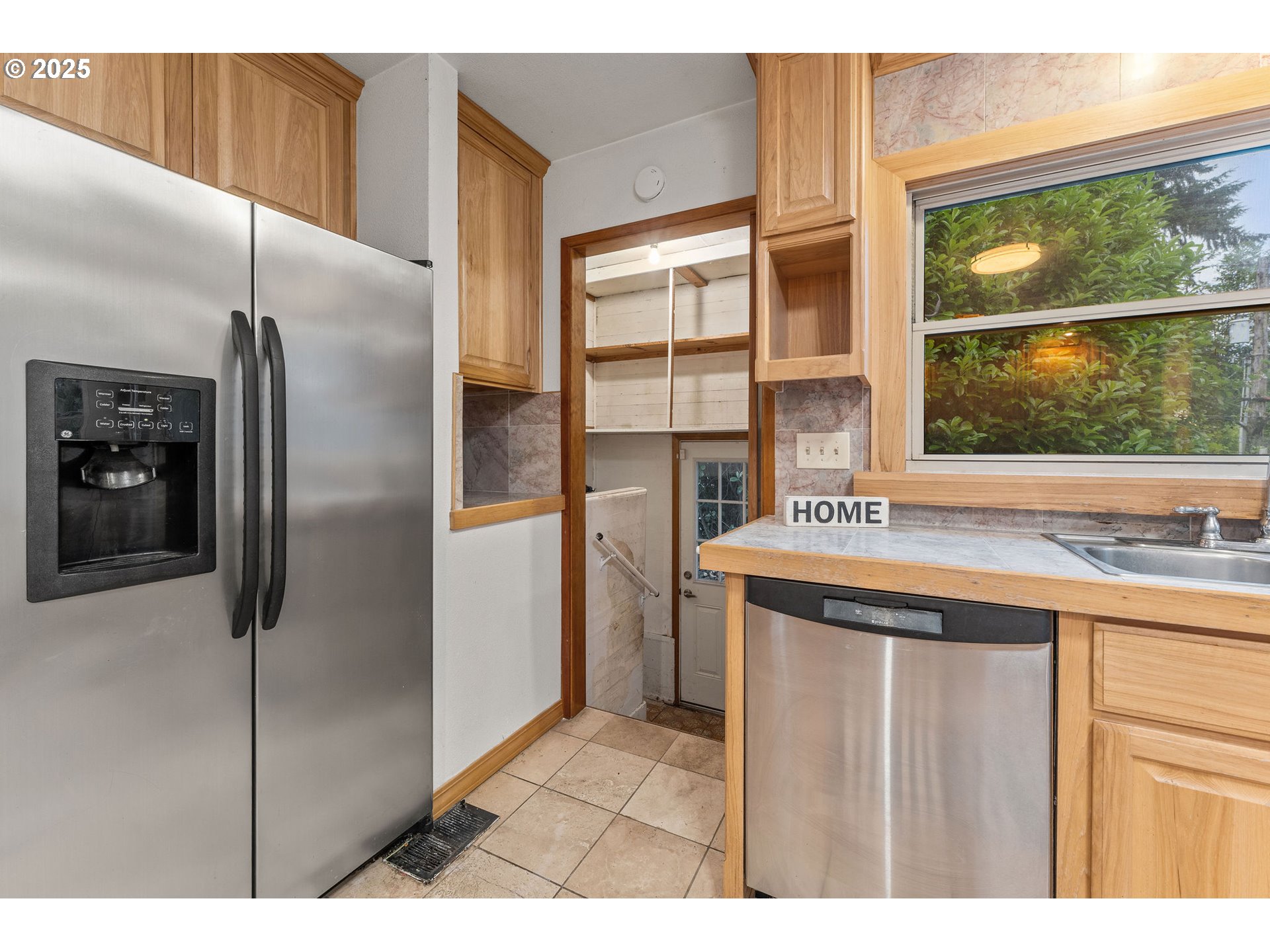 123 SCENIC VIEW DR