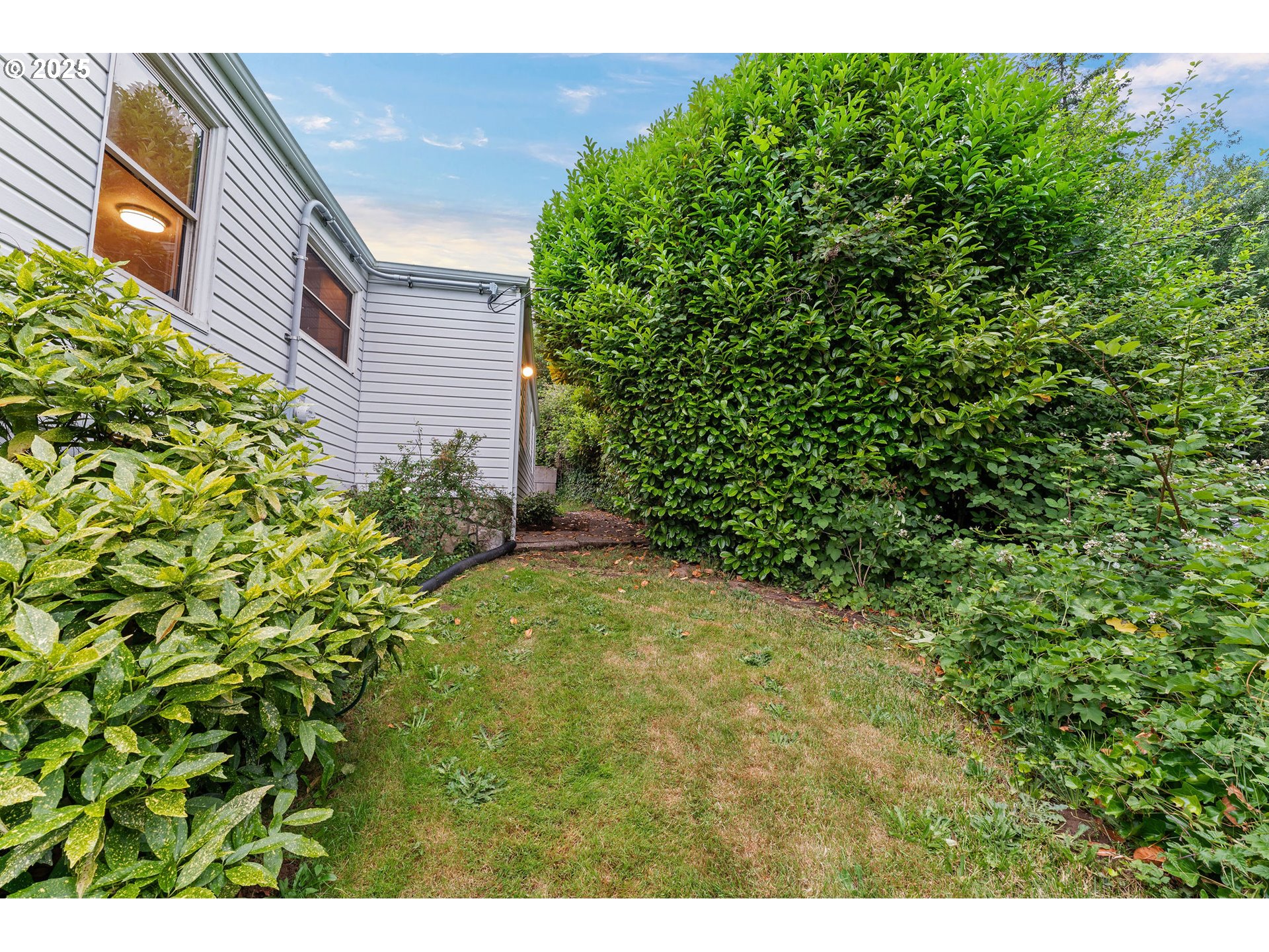 123 SCENIC VIEW DR