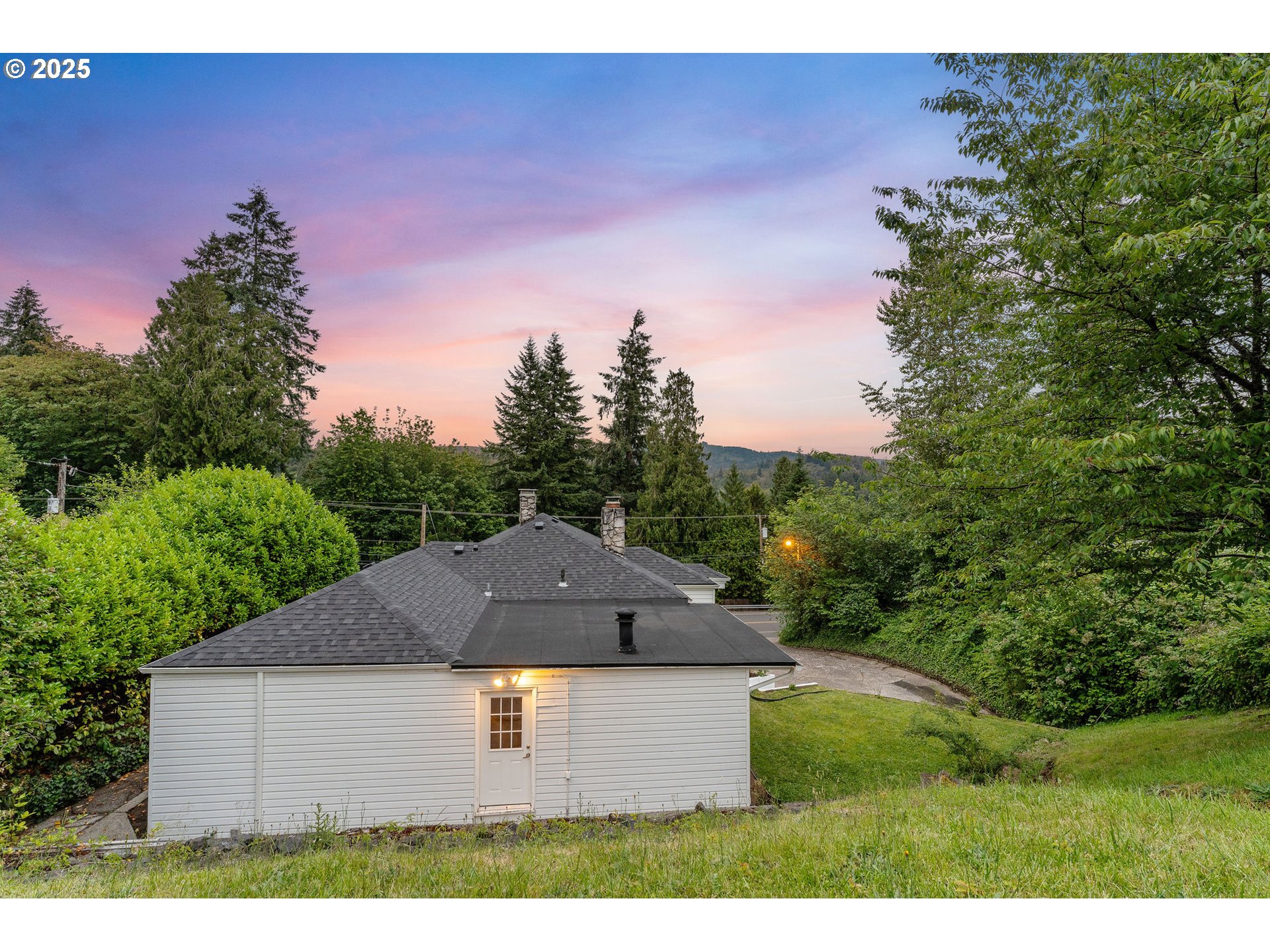 123 SCENIC VIEW DR
