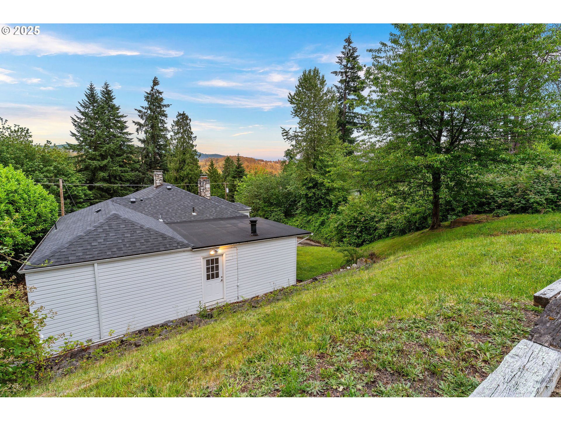 123 SCENIC VIEW DR