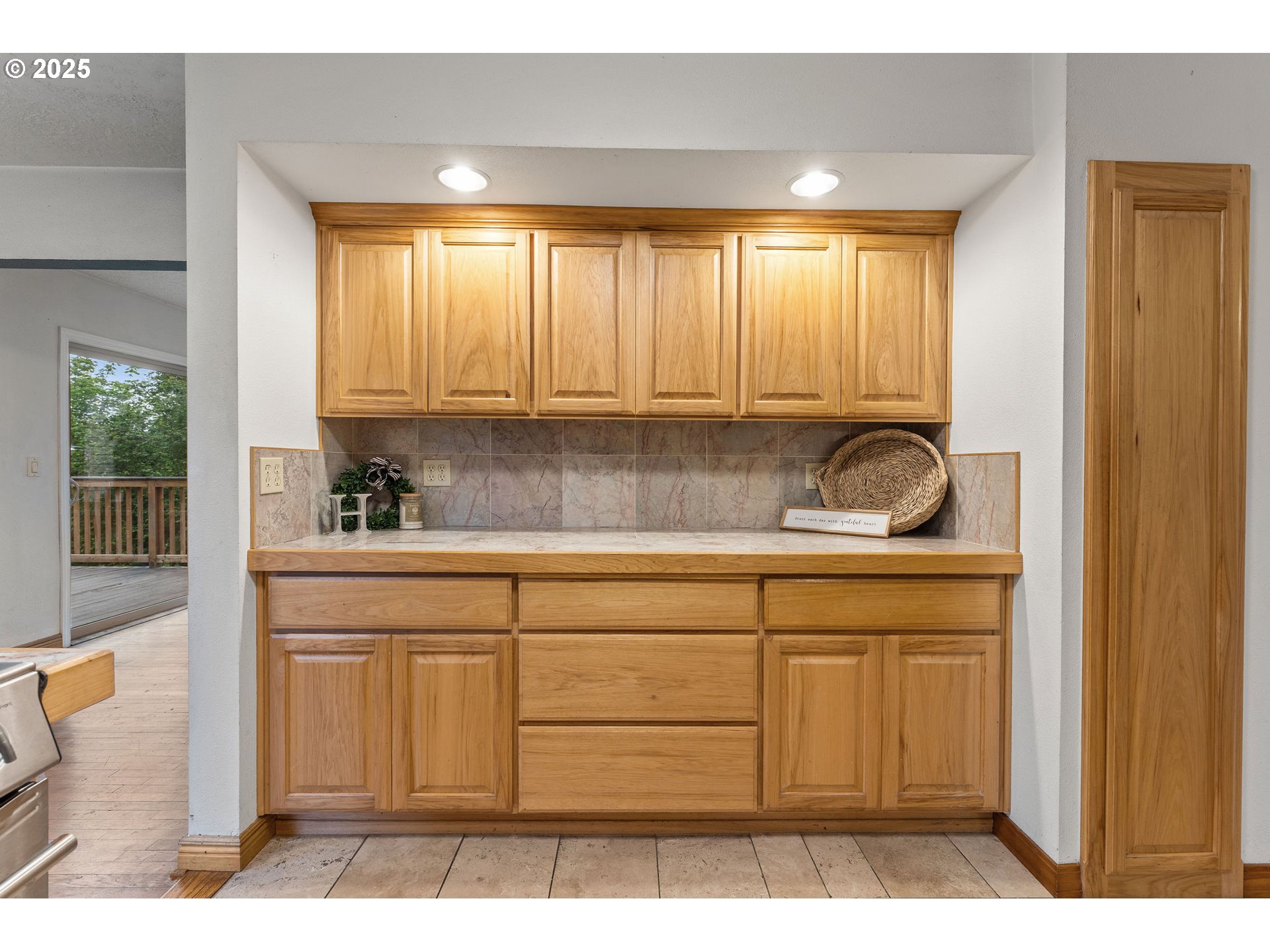 123 SCENIC VIEW DR