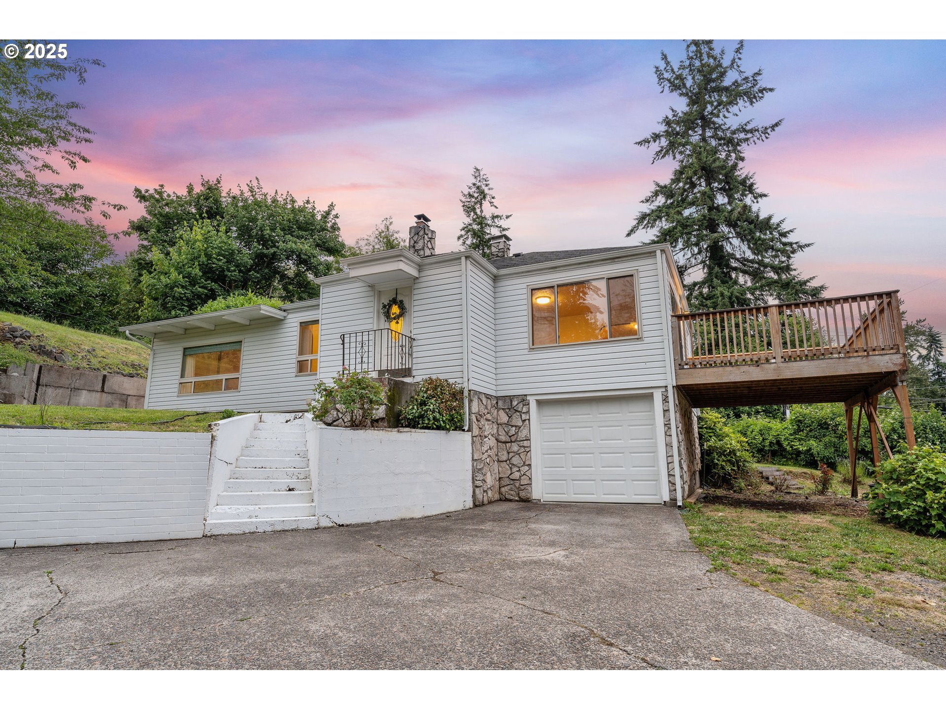 123 SCENIC VIEW DR