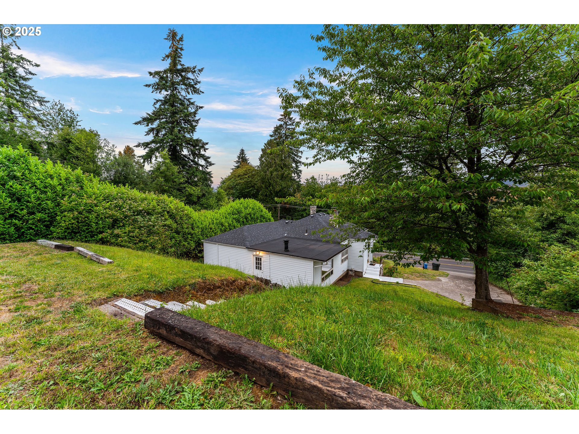 123 SCENIC VIEW DR