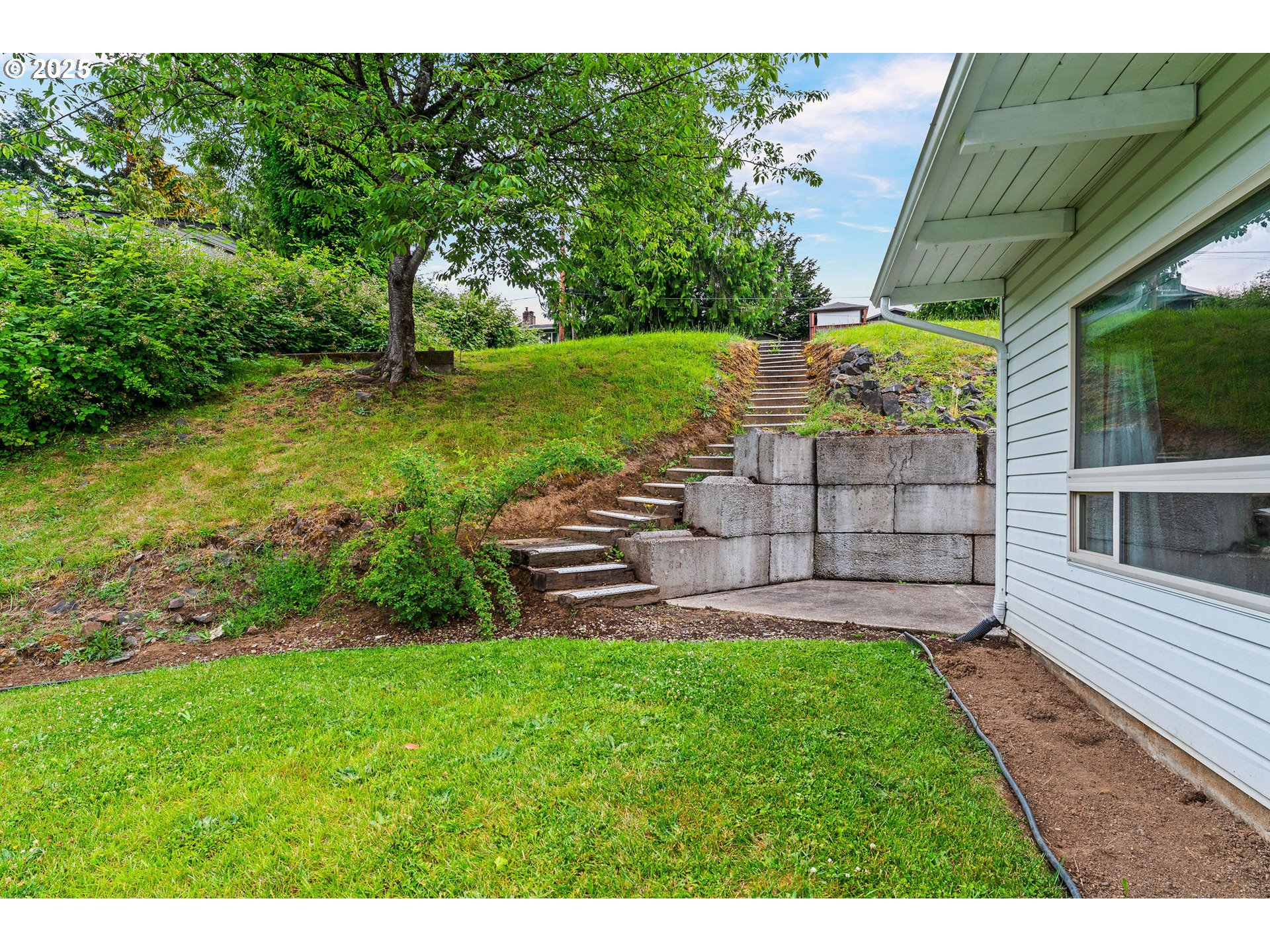 123 SCENIC VIEW DR