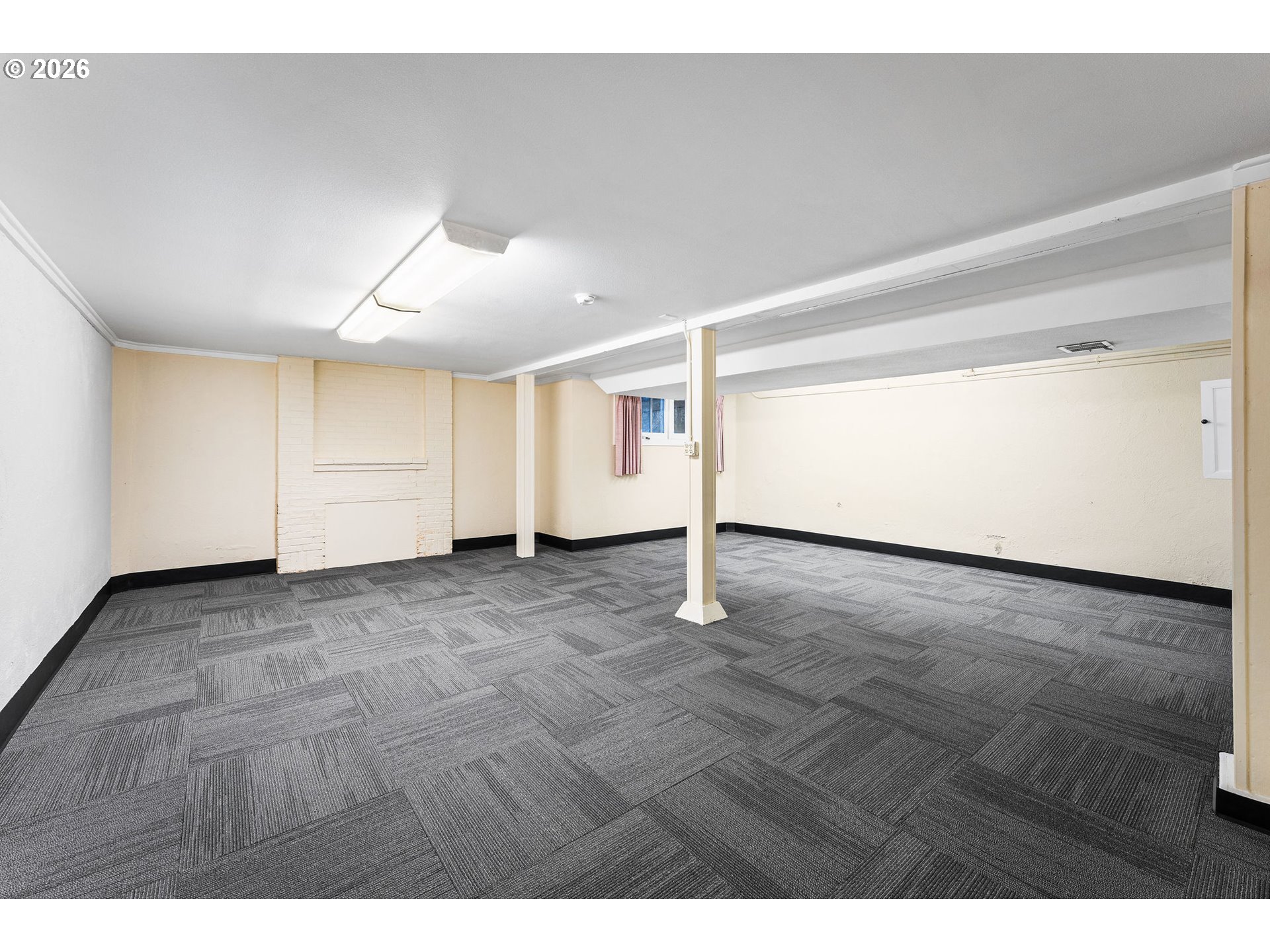 107 E 35TH ST