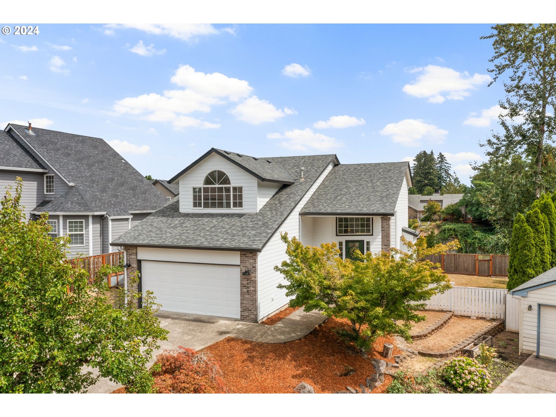 2408 NW NORWOOD ST