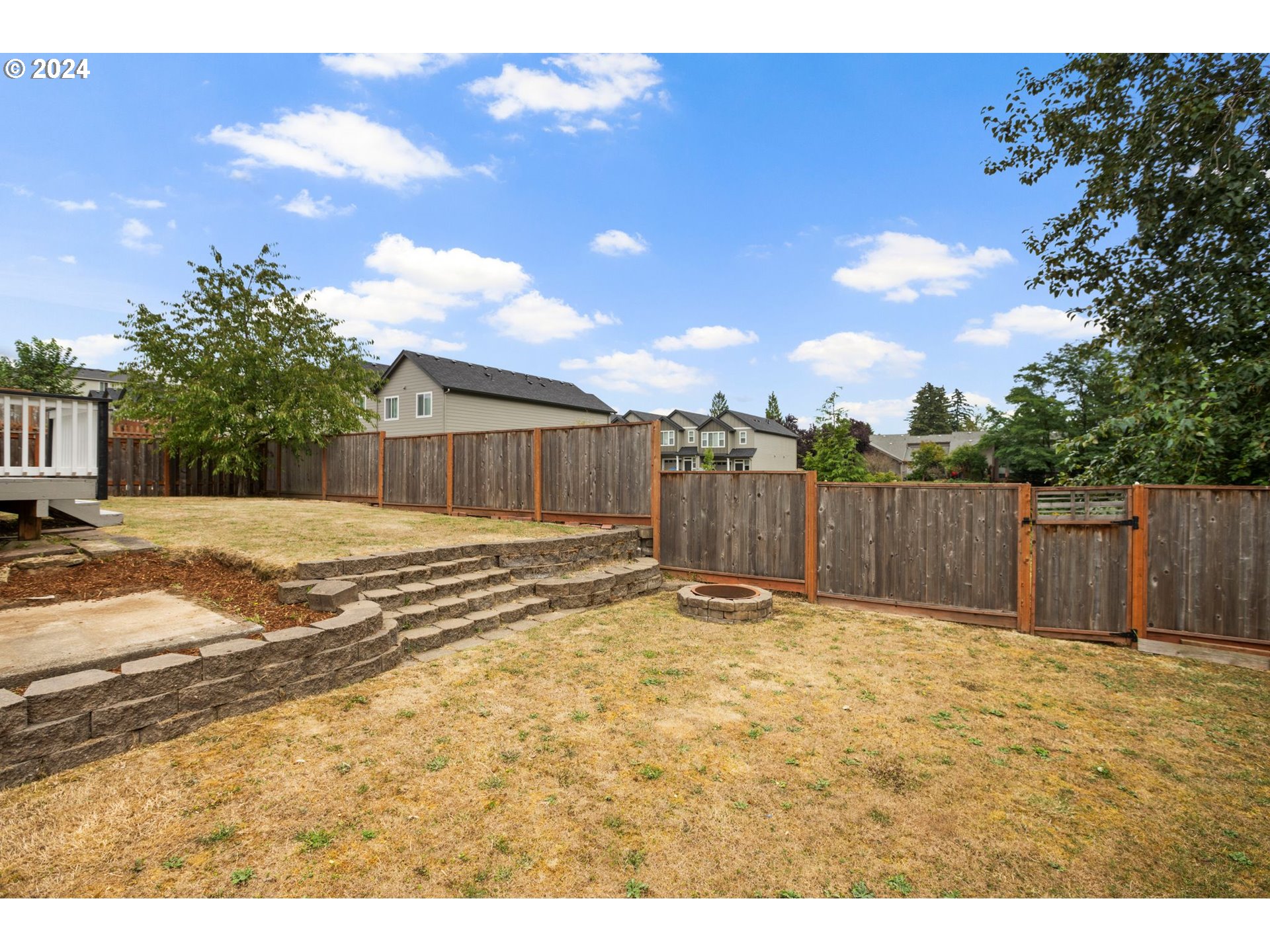 2408 NW NORWOOD ST