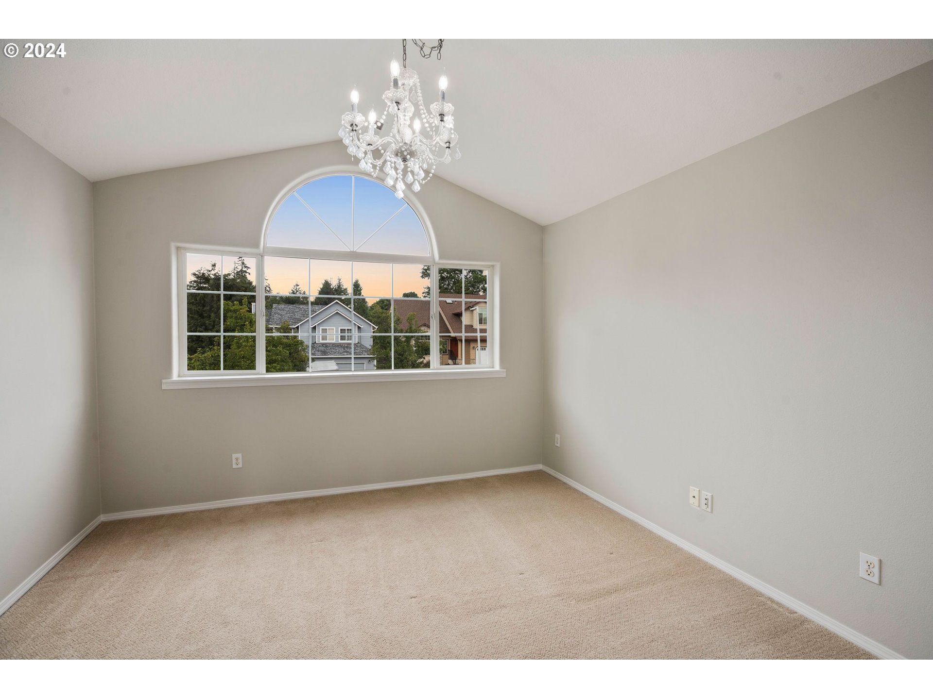 2408 NW NORWOOD ST