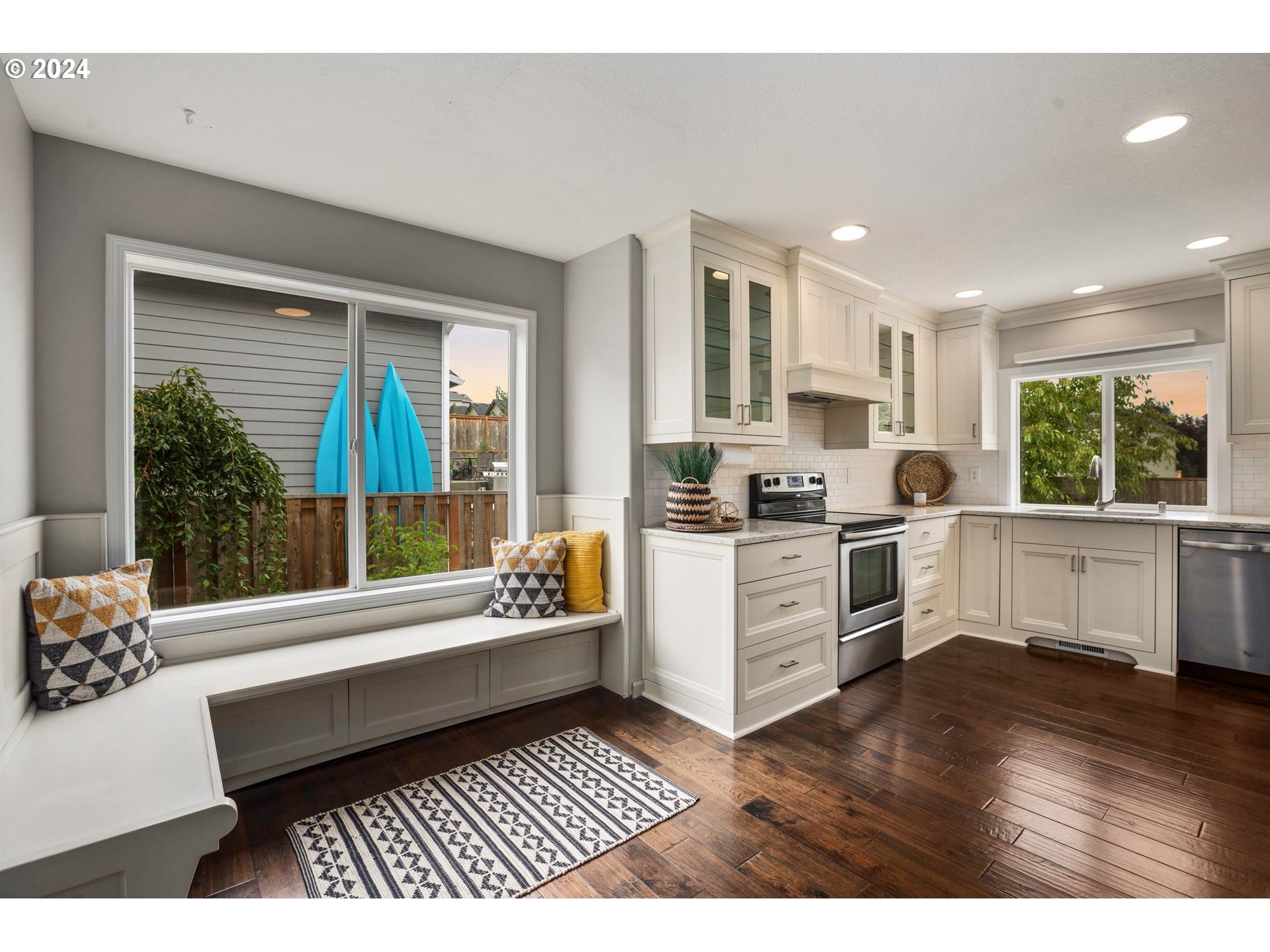 2408 NW NORWOOD ST