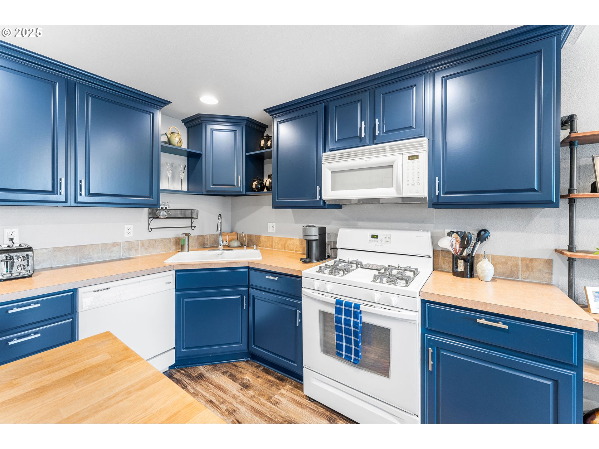 7512 NE 34TH AVE 7C
