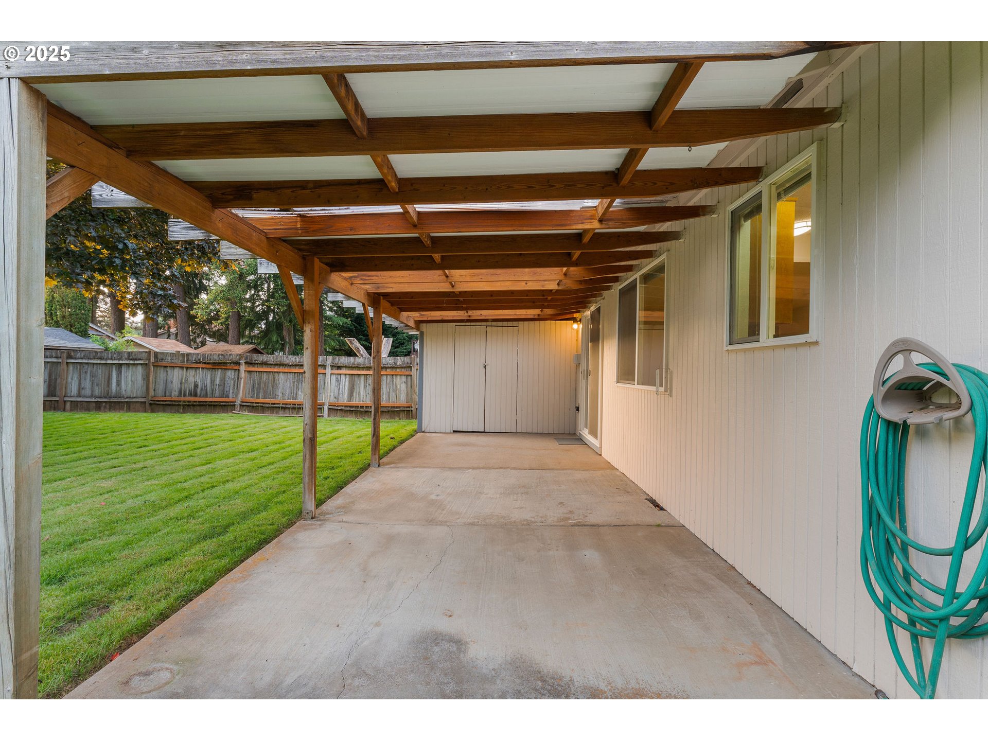 3208 NE 133RD CT