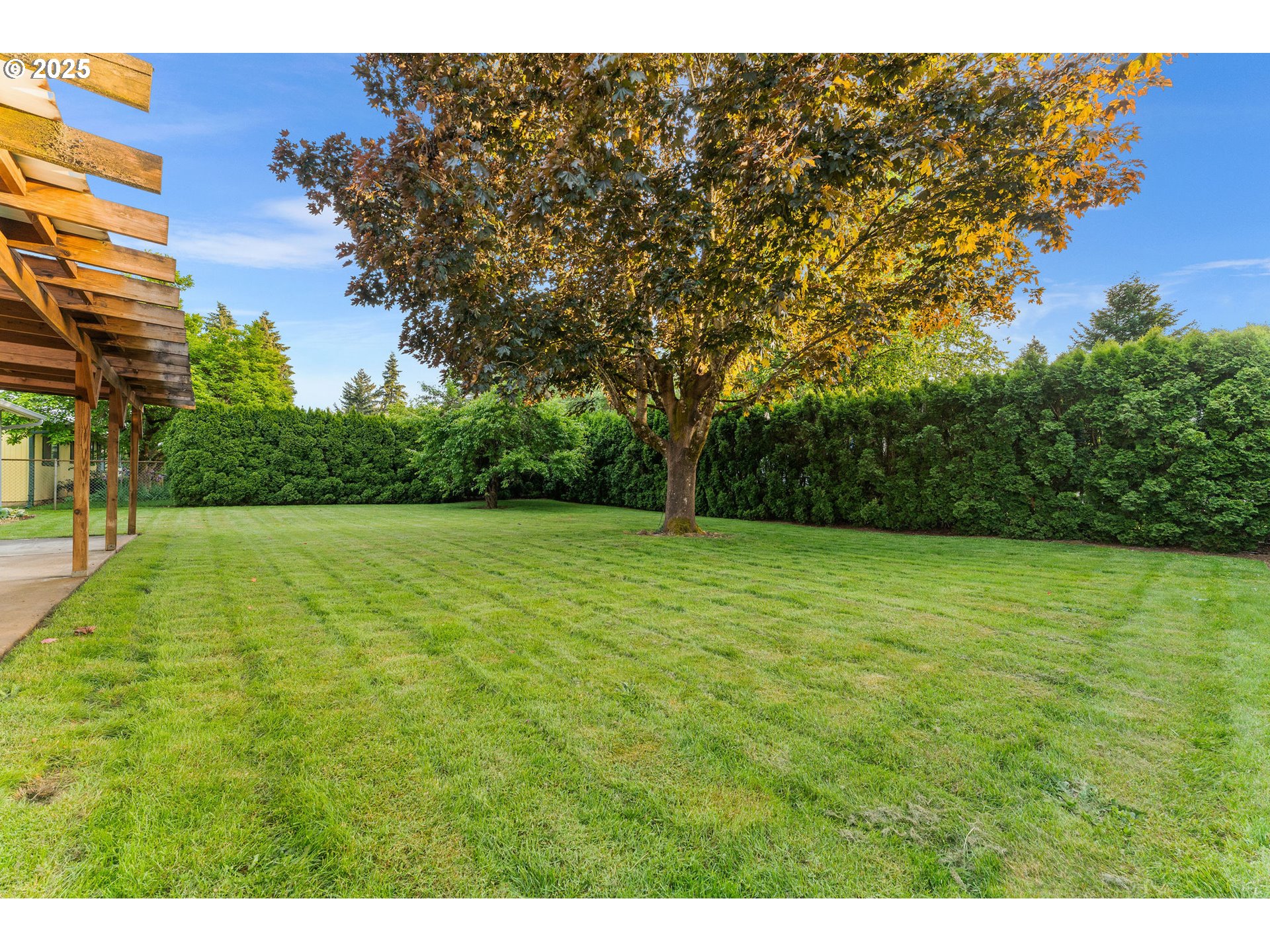 3208 NE 133RD CT