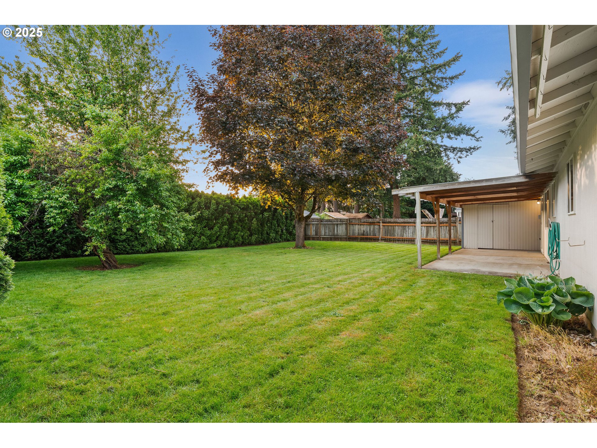 3208 NE 133RD CT
