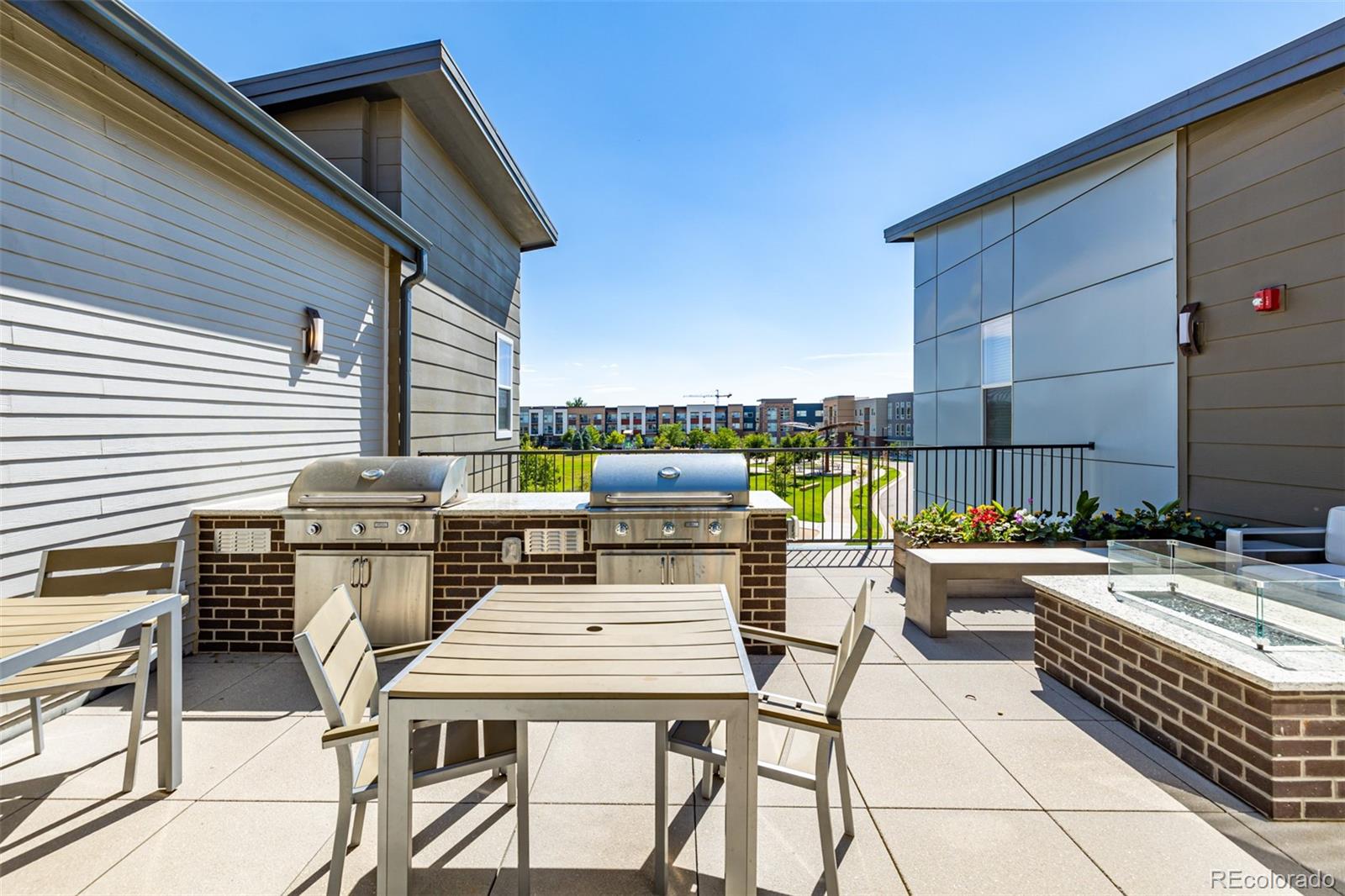 480 E Fremont Place Unit: 410
