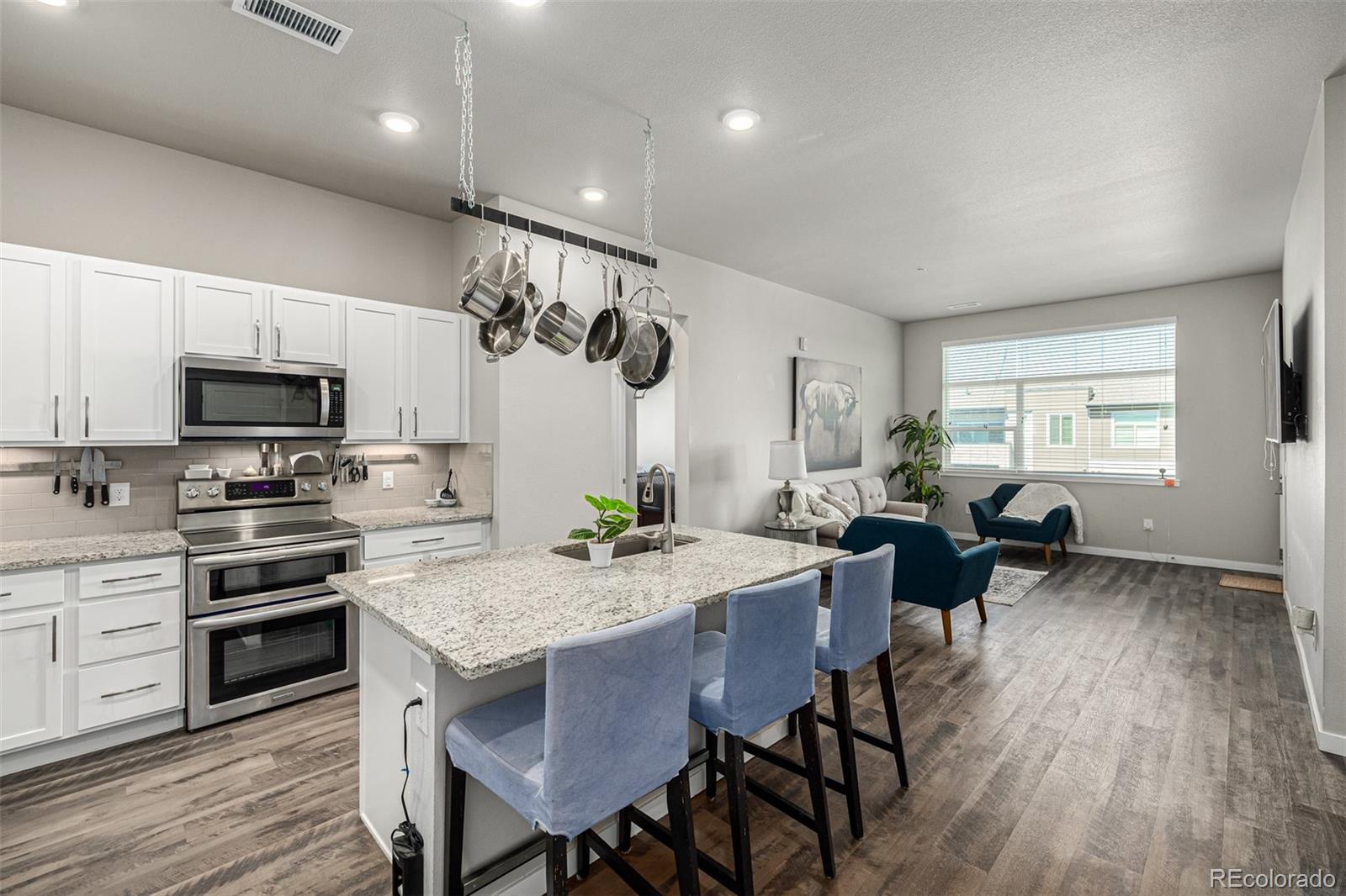 480 E Fremont Place Unit: 410