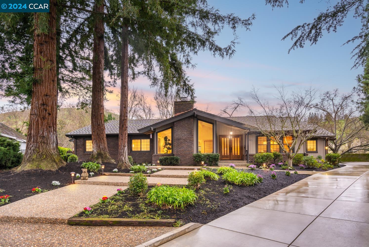 20 Mossy Oak Ct