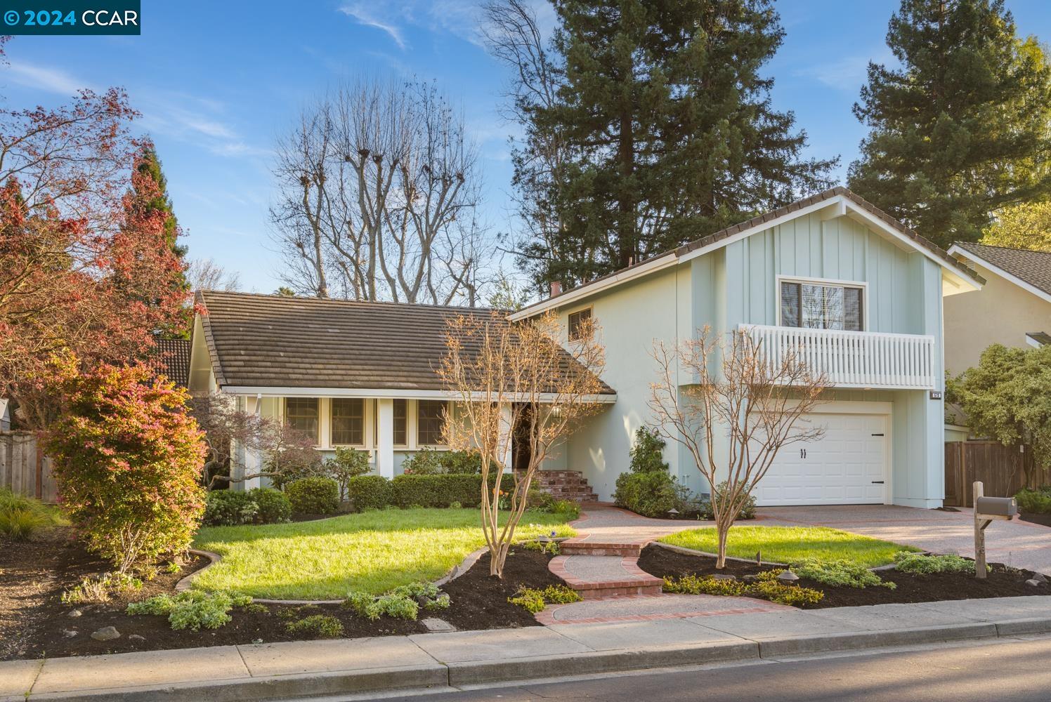 573 Zephyr Cir