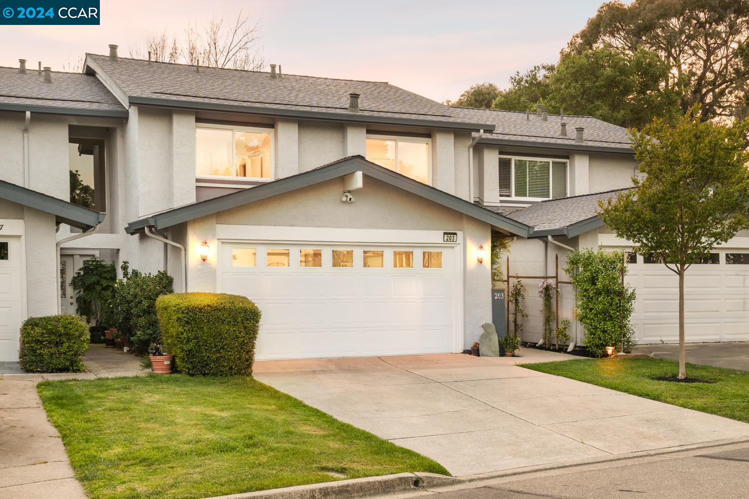 203 Rosario Ct
