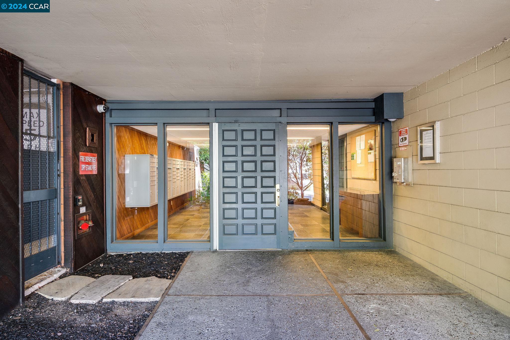 500 Vernon St # 403
