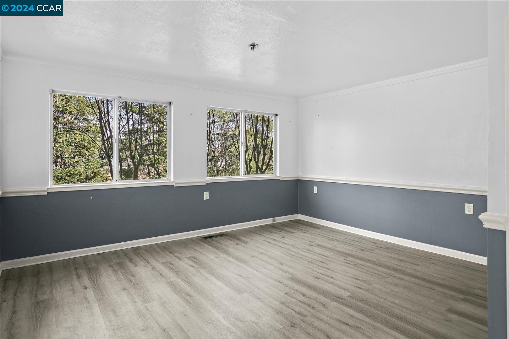 1110 Douglas Ct