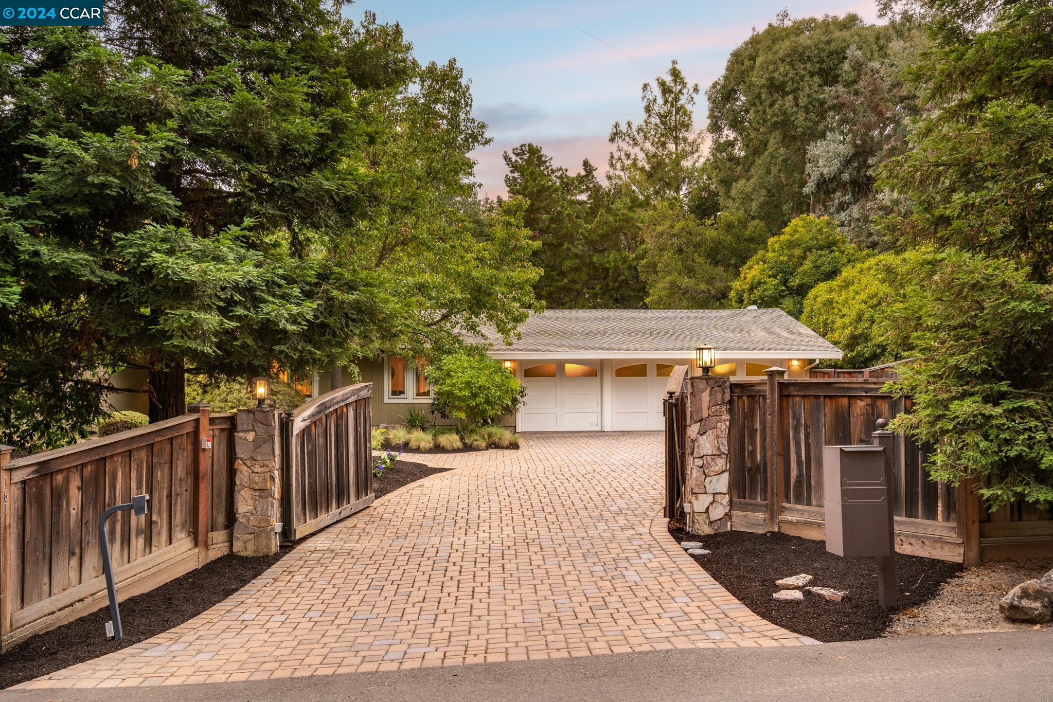 161 Vernal Dr