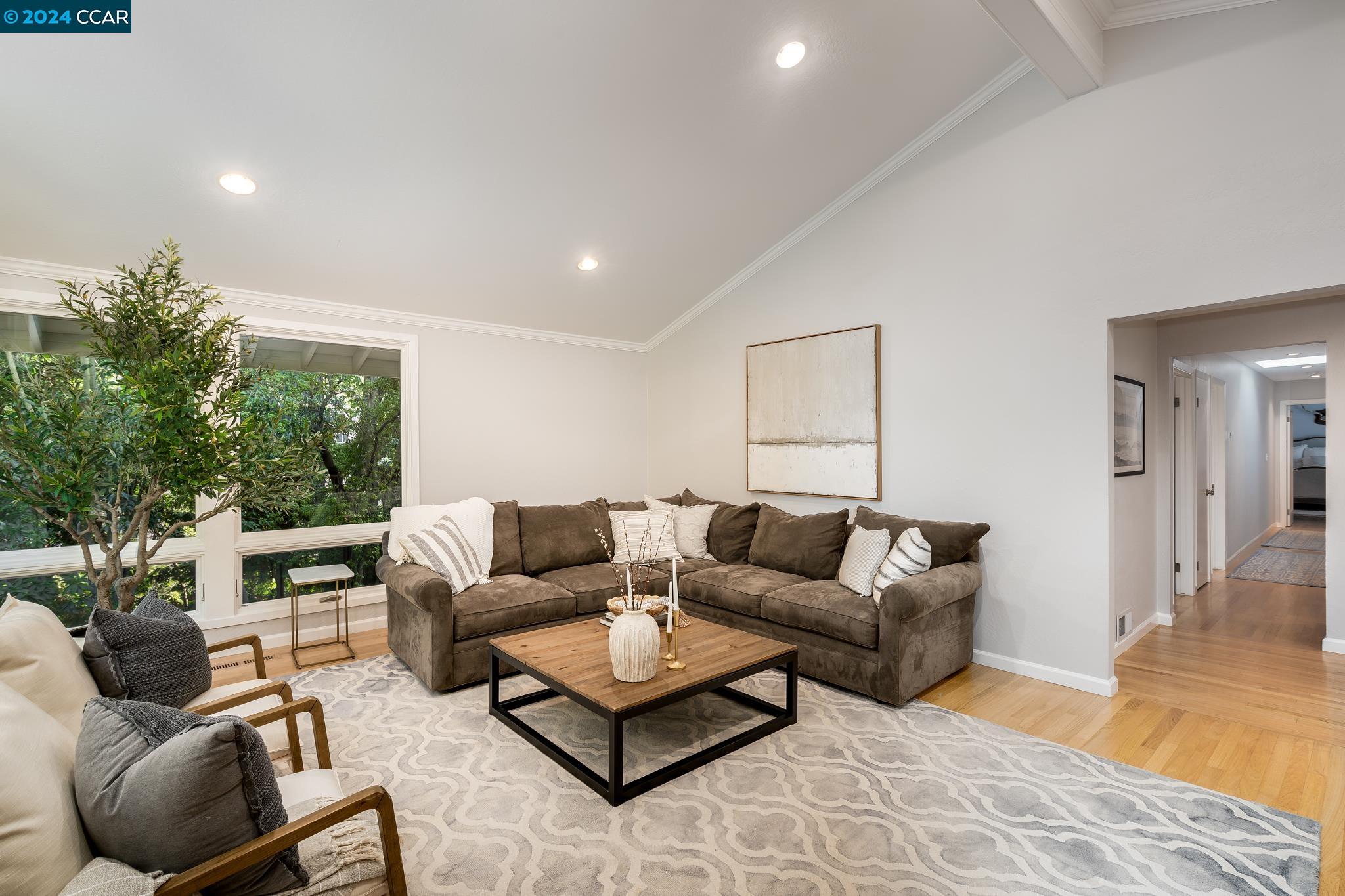 161 Vernal Dr