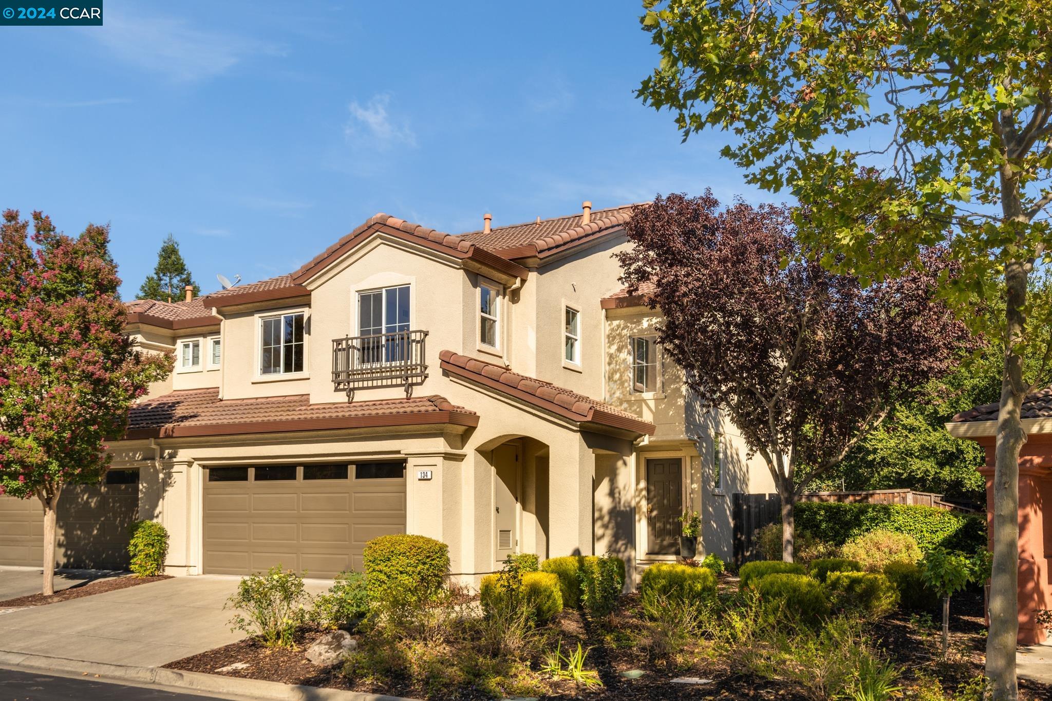 134 Coralflower Ln