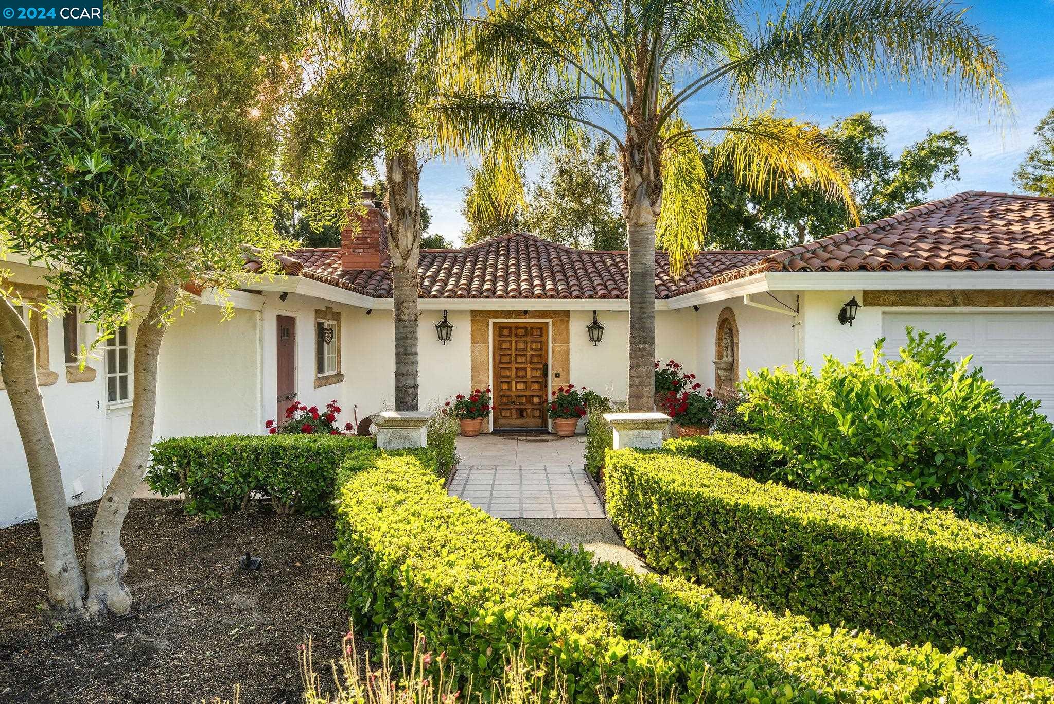 30 Summer Meadows Ct