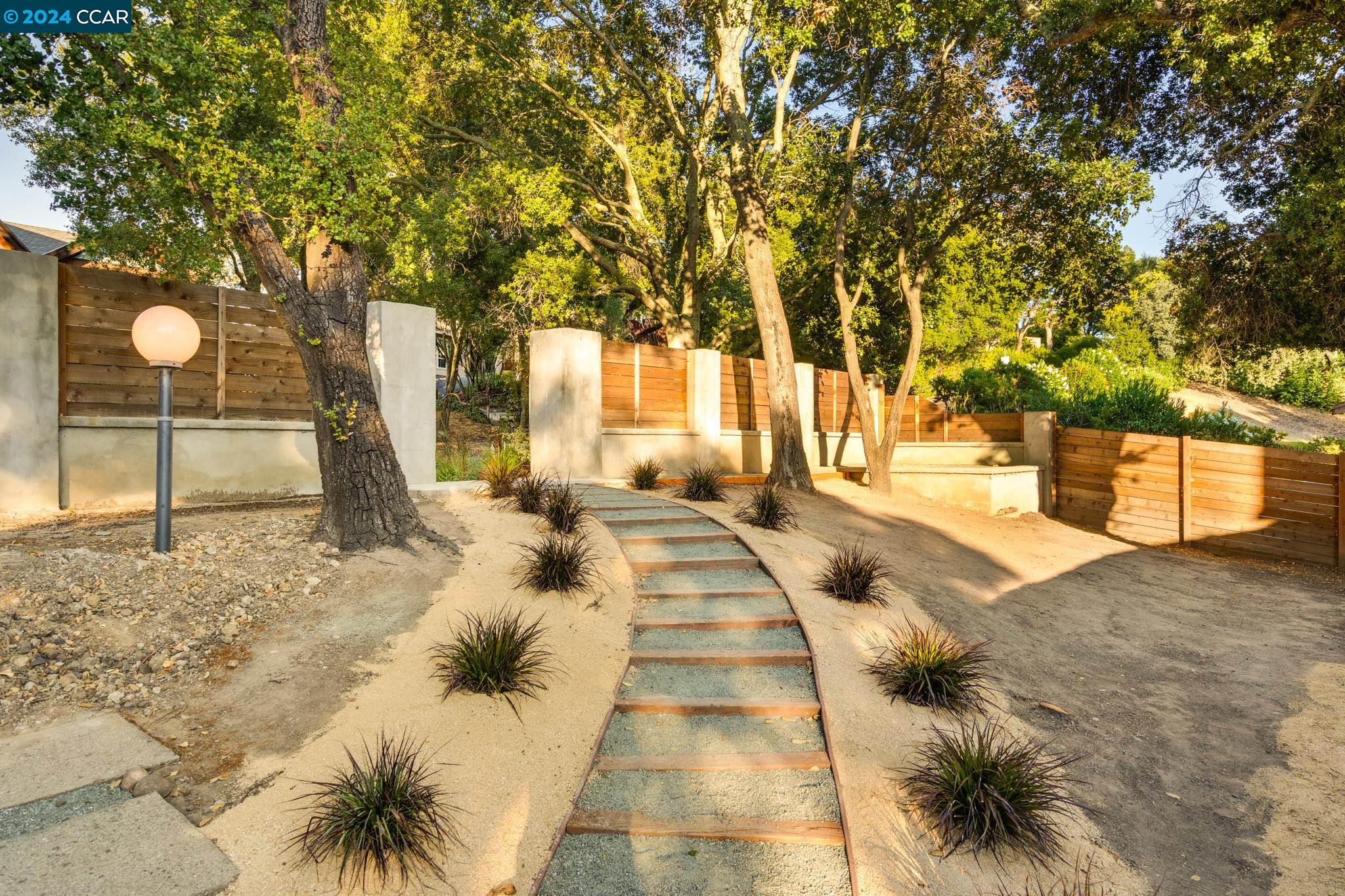 336 Castle Crest Road