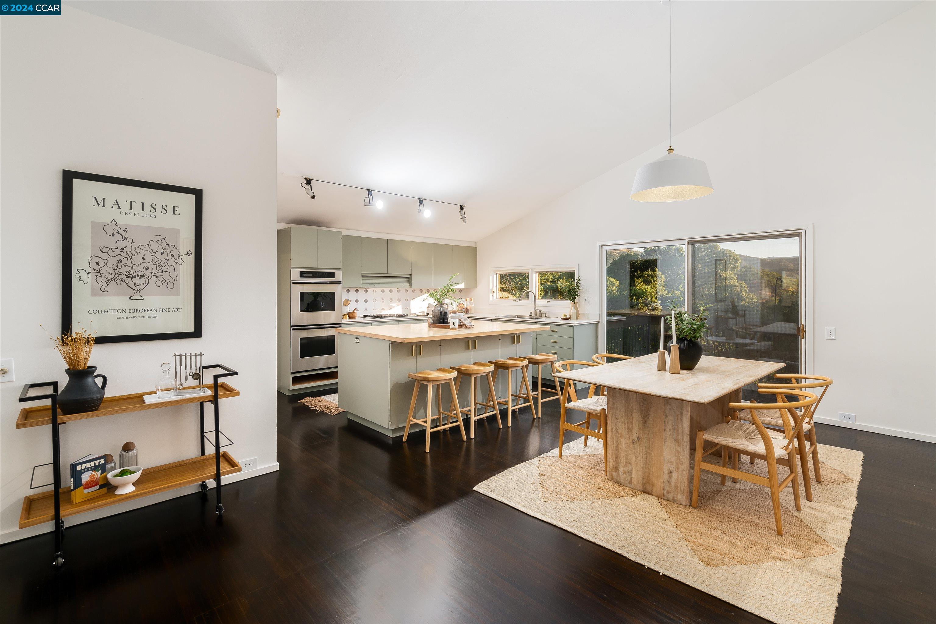 336 Castle Crest Road