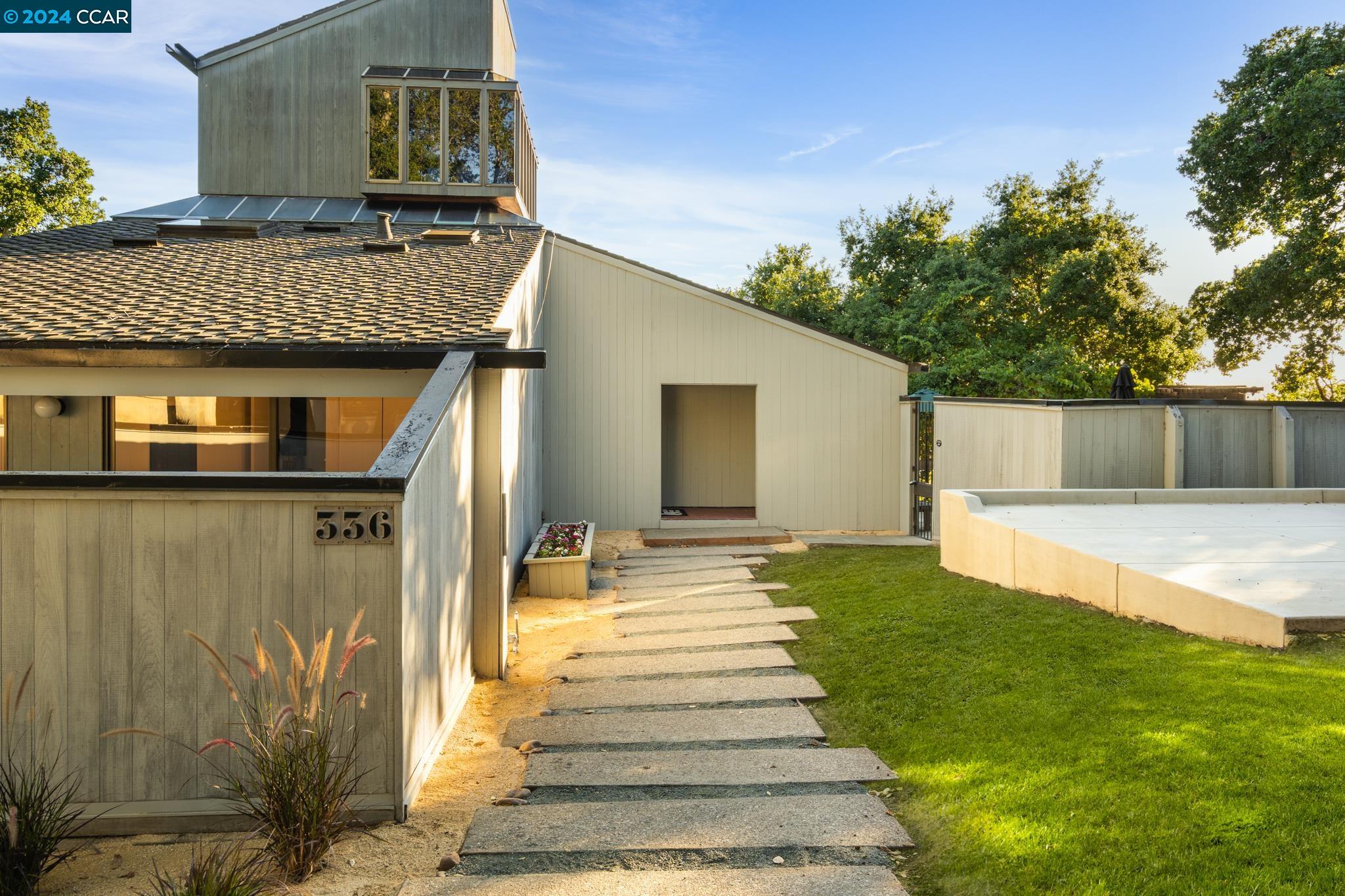 336 Castle Crest Road