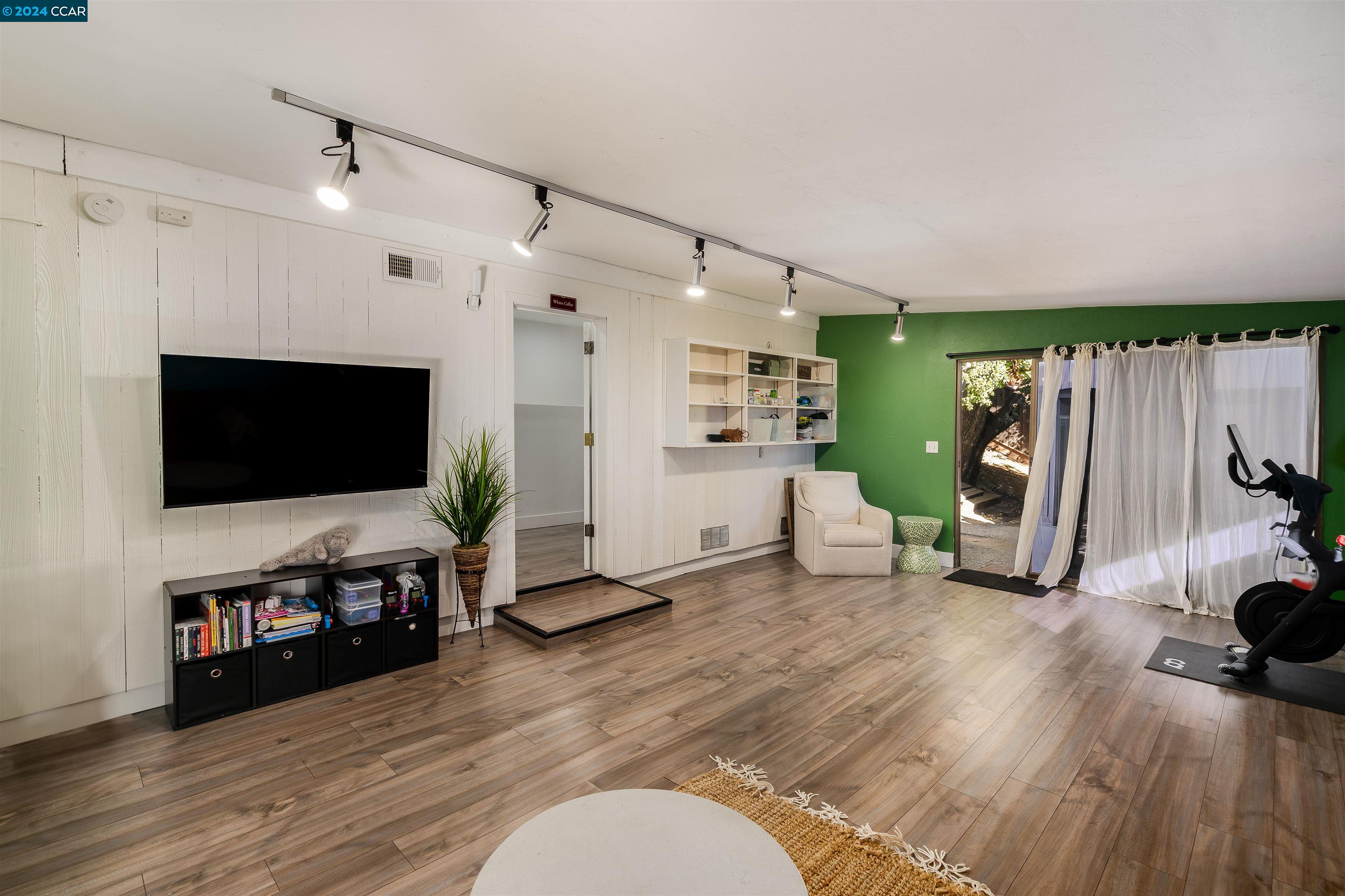 336 Castle Crest Road