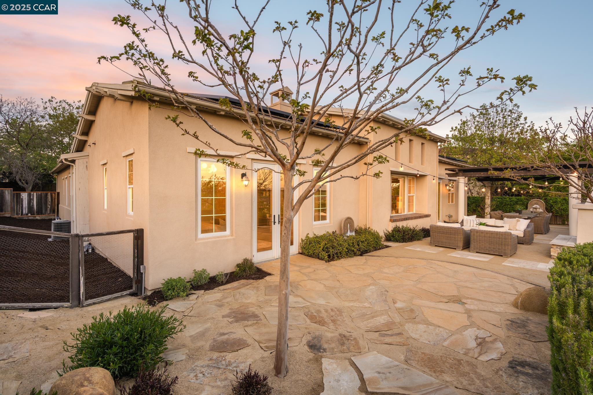 2032 Feathermint Dr