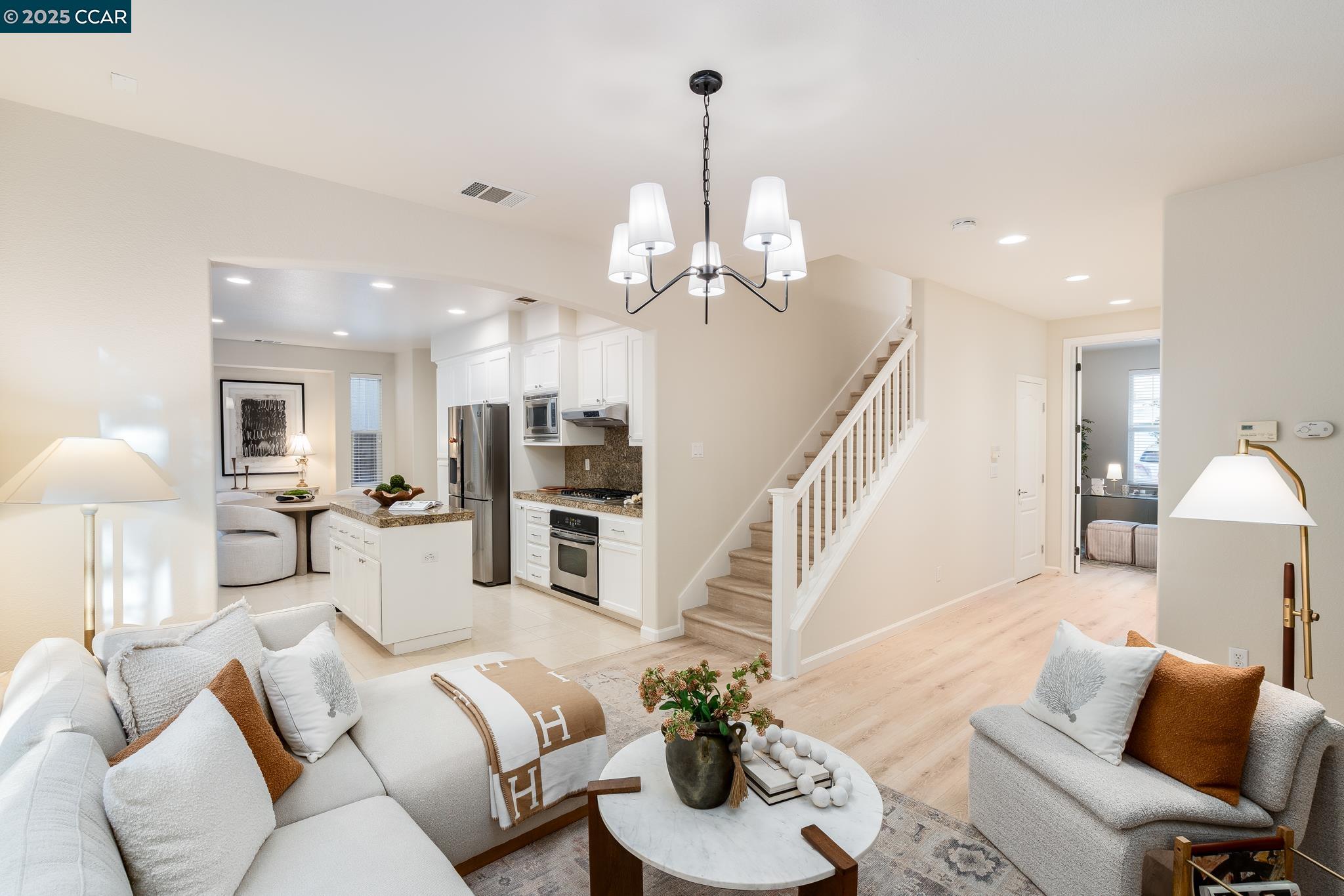 2258 S Donovan Way