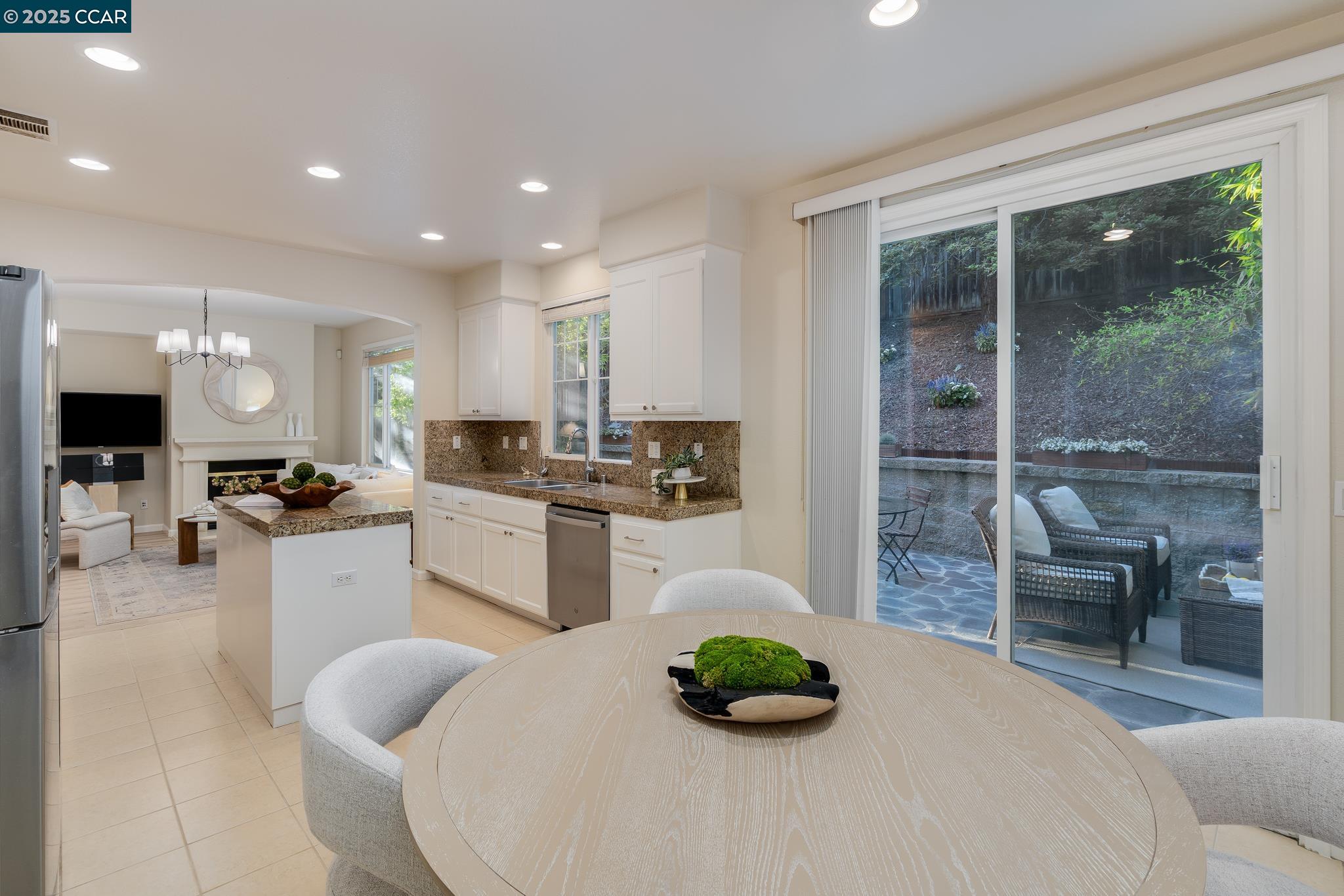 2258 S Donovan Way