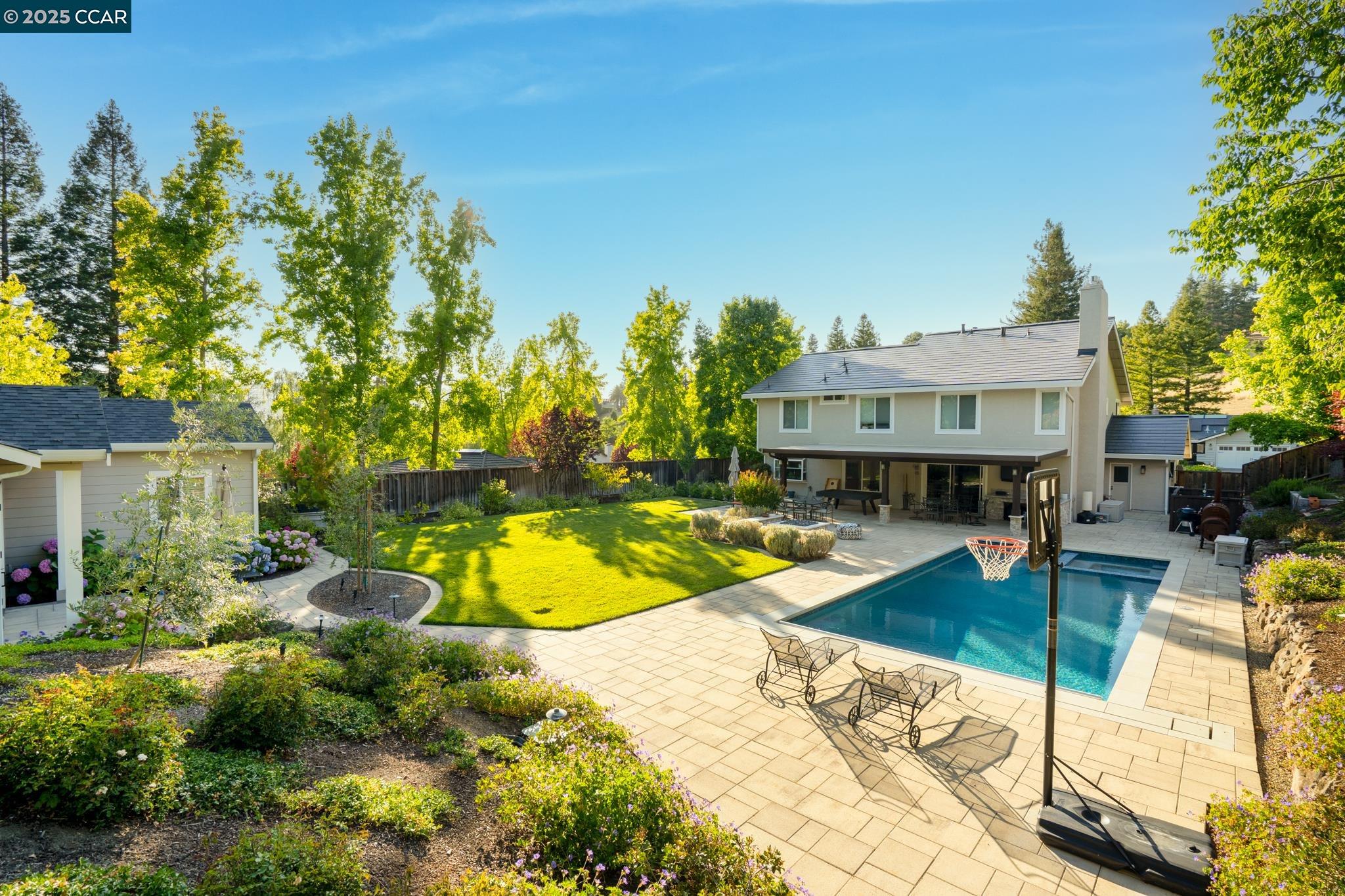 1227 Dutch Mill Dr