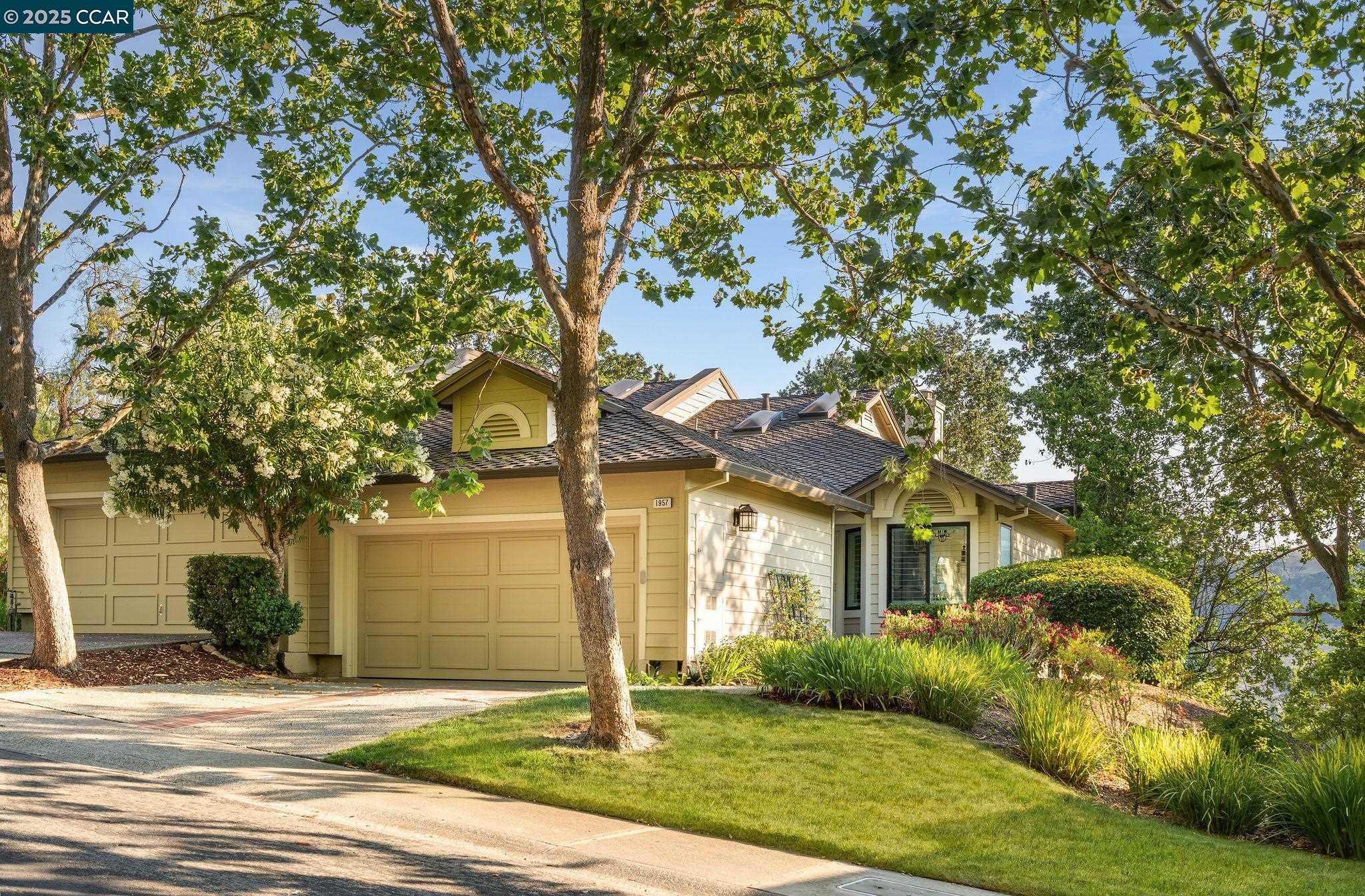 1957 Beacon Ridge Ct