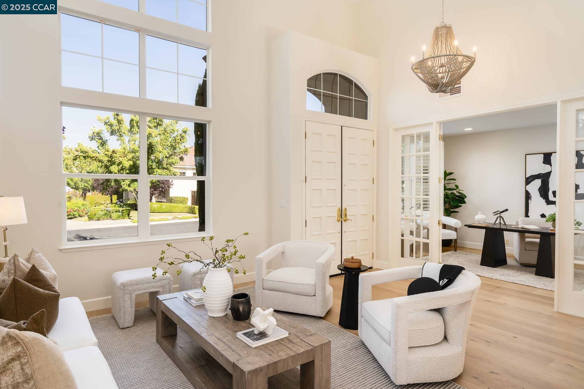 9356 Mediar Dr