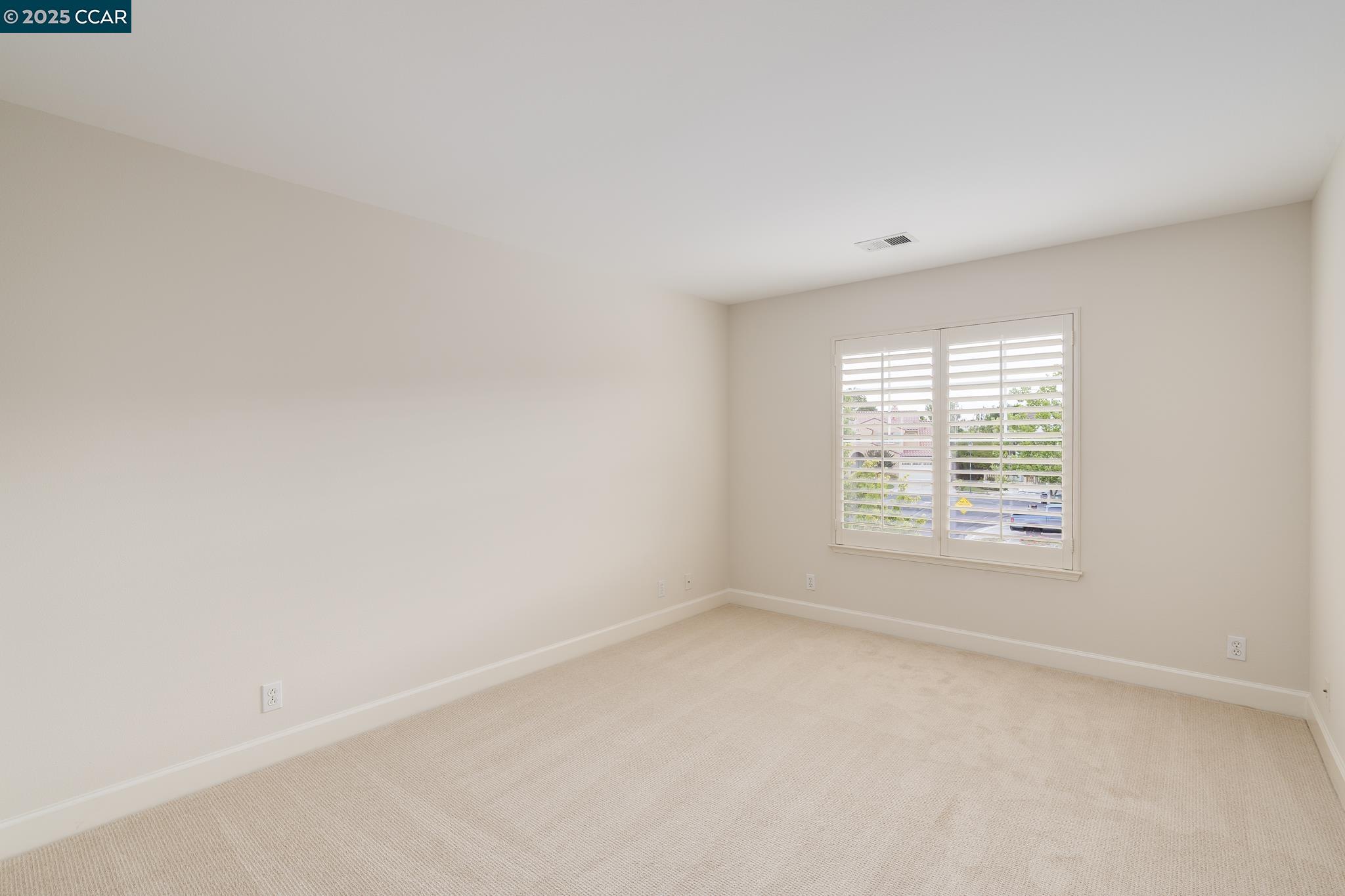 9356 Mediar Dr