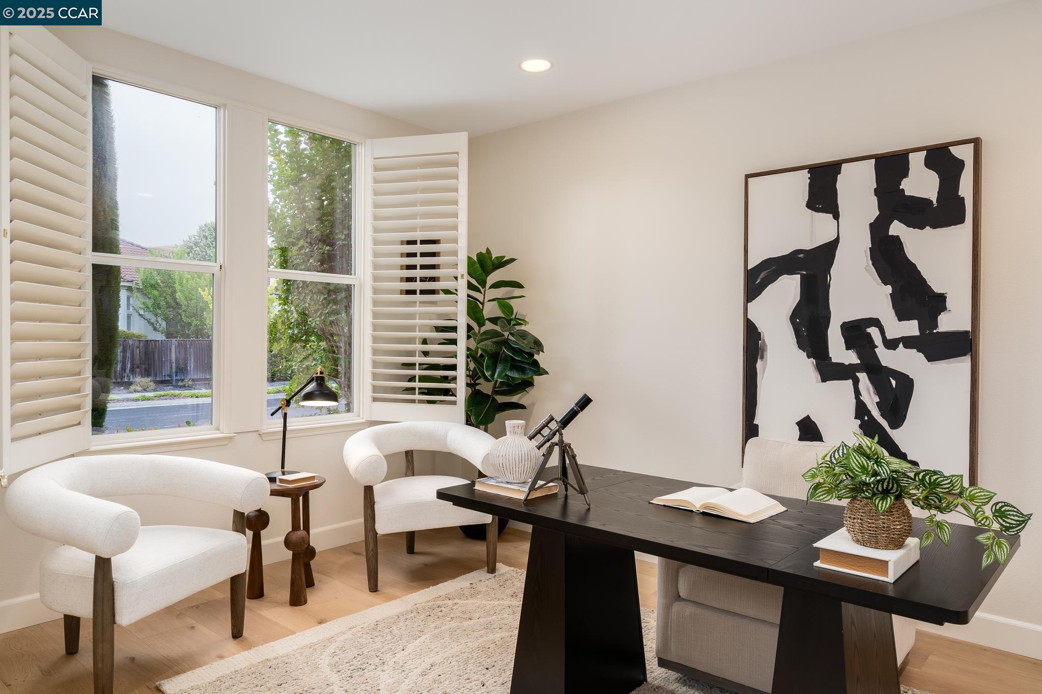 9356 Mediar Dr