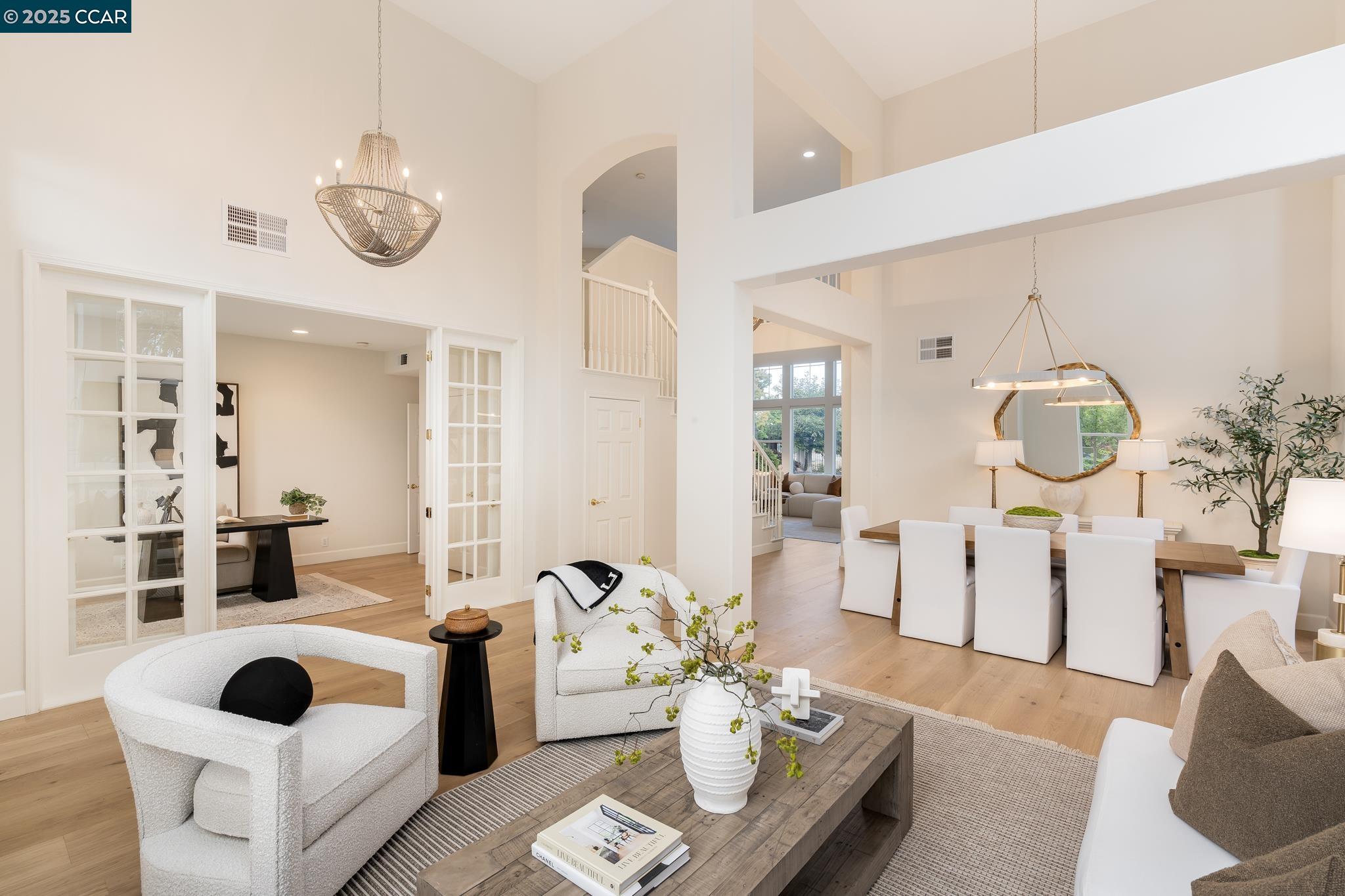 9356 Mediar Dr